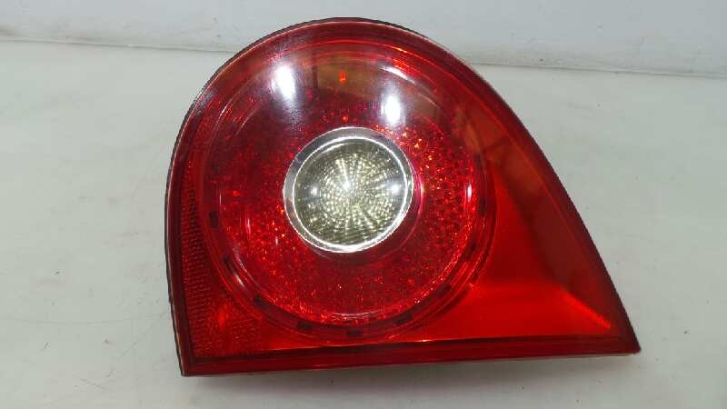 PILOTO TRASERO DERECHO INTERIOR VOLKSWAGEN GOLF V BERLINA (1K1) 2003-2008 (1K6945094G 1294035)