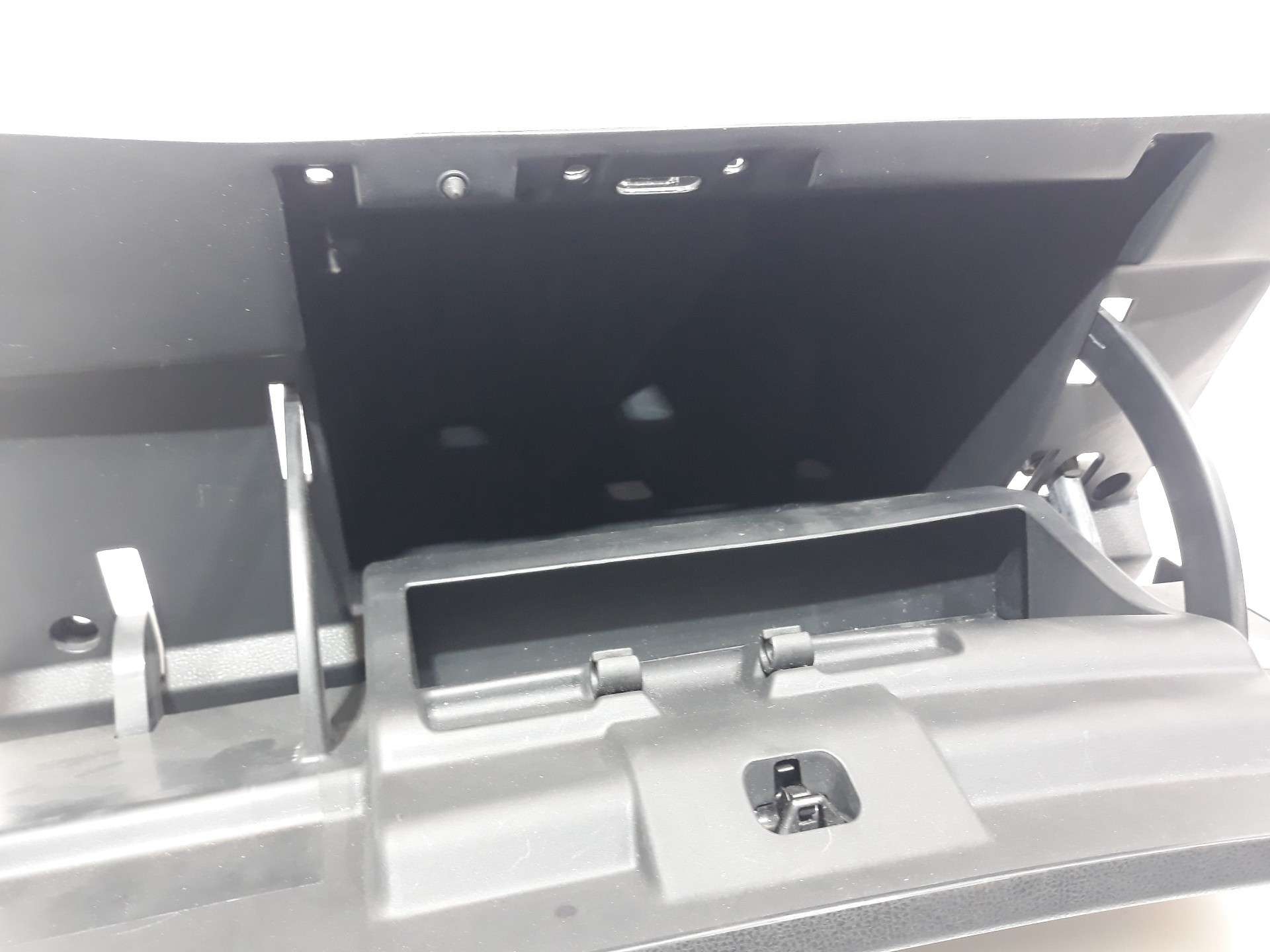 GUANTERA NISSAN QASHQAI+2 (JJ10) 2008-2014 (68520JD900 1501534)