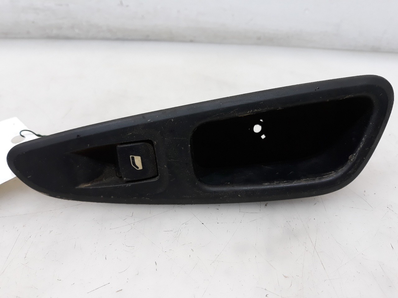 MANDO ELEVALUNAS TRASERO DERECHO PEUGEOT 308 2007-2013 (96573850XT 1297902)