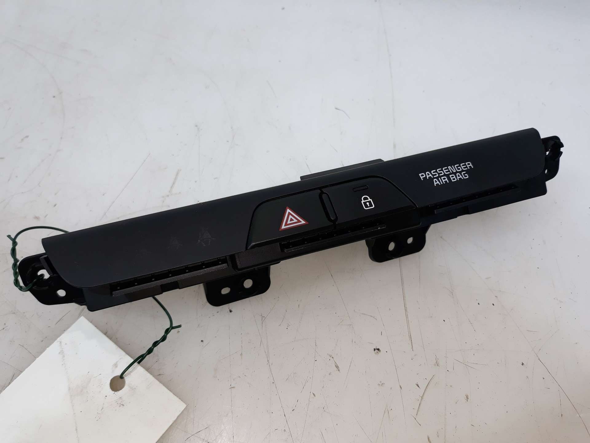 WARNING KIA STONIC (YBCUV) 2017- (93790H8010 1551832)