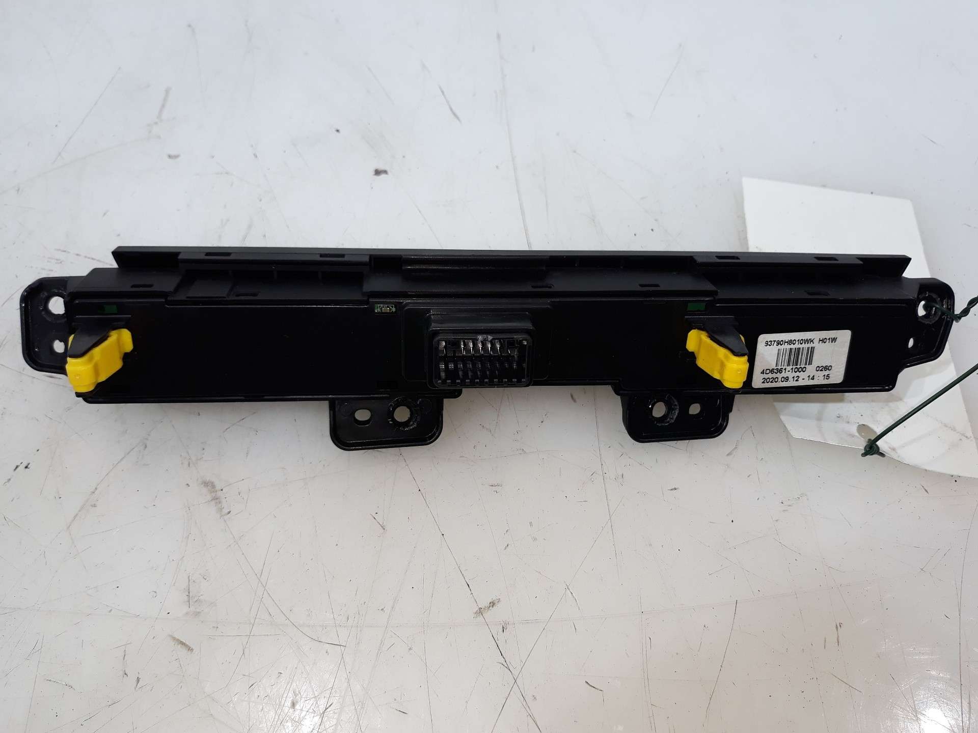 WARNING KIA STONIC (YBCUV) 2017- (93790H8010 1551832)