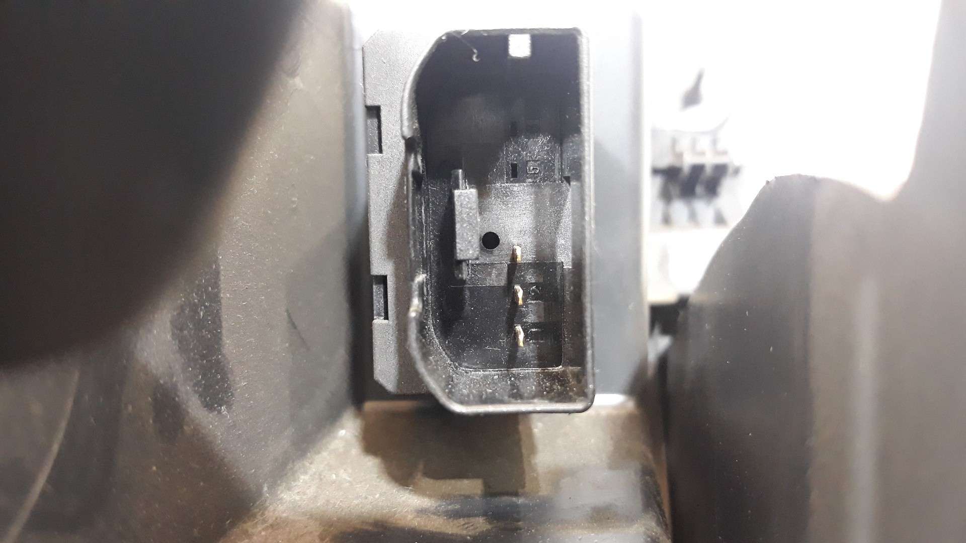 GUANTERA SEAT TOLEDO (KG3) 2012- (5JB857097E 1611667)