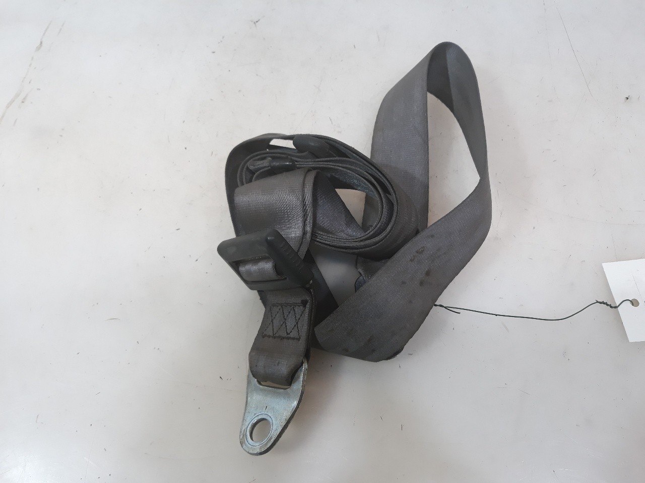 CINTURON SEGURIDAD TRASERO DERECHO NISSAN PATROL (K/W160) 1980- (0416072 1299754)