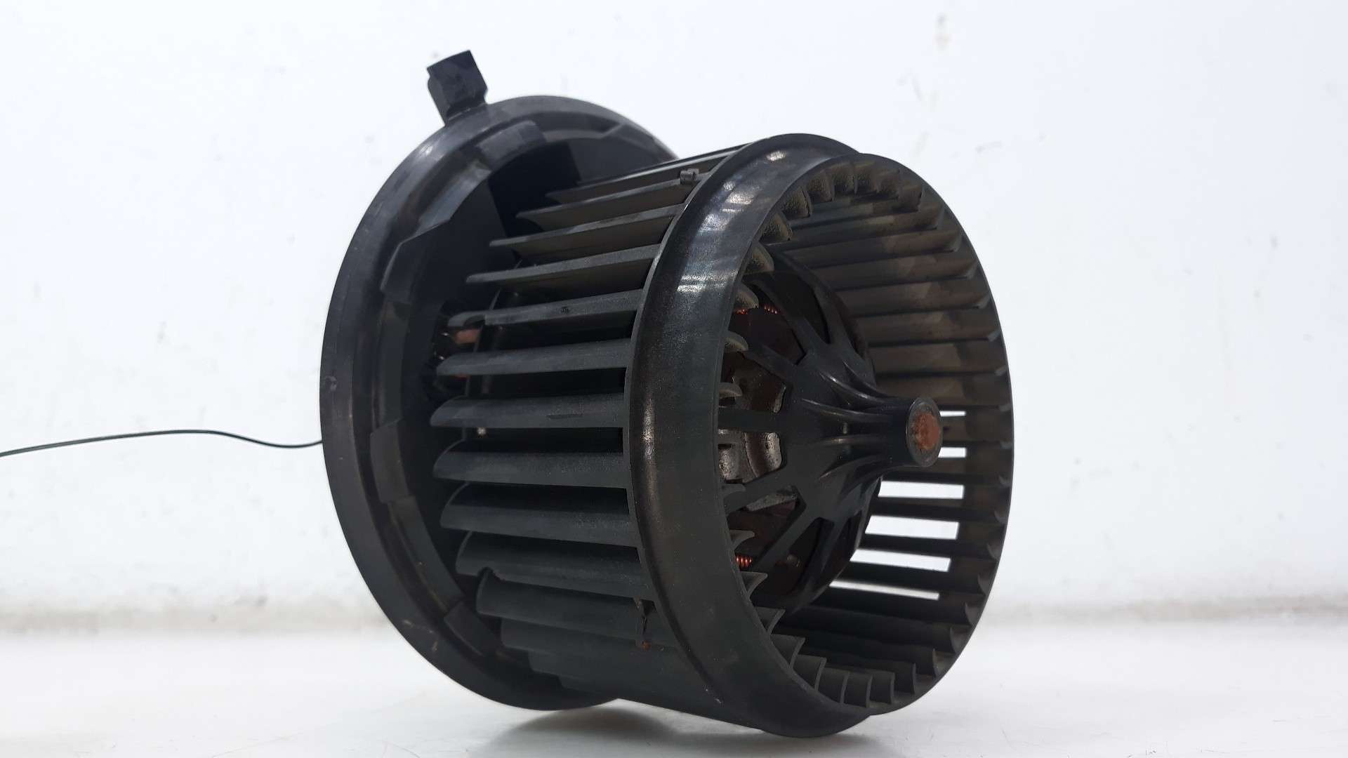 VENTILADOR CALEFACCION VOLKSWAGEN T5 BUS 2003-2009 (7H0819021 1555877)