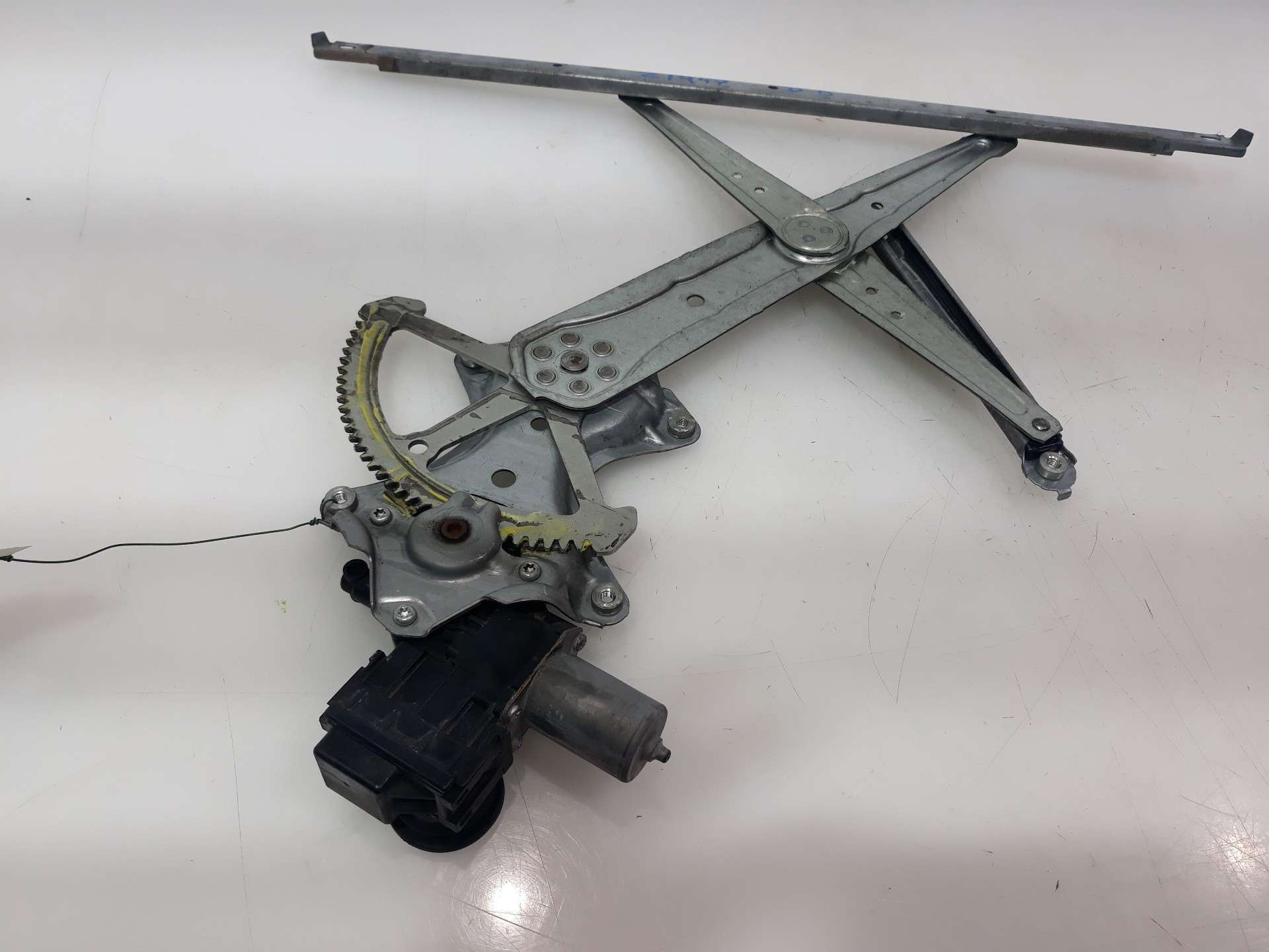 ELEVALUNAS DELANTERO DERECHO LEXUS IS 2013- (6980153040 1502175)