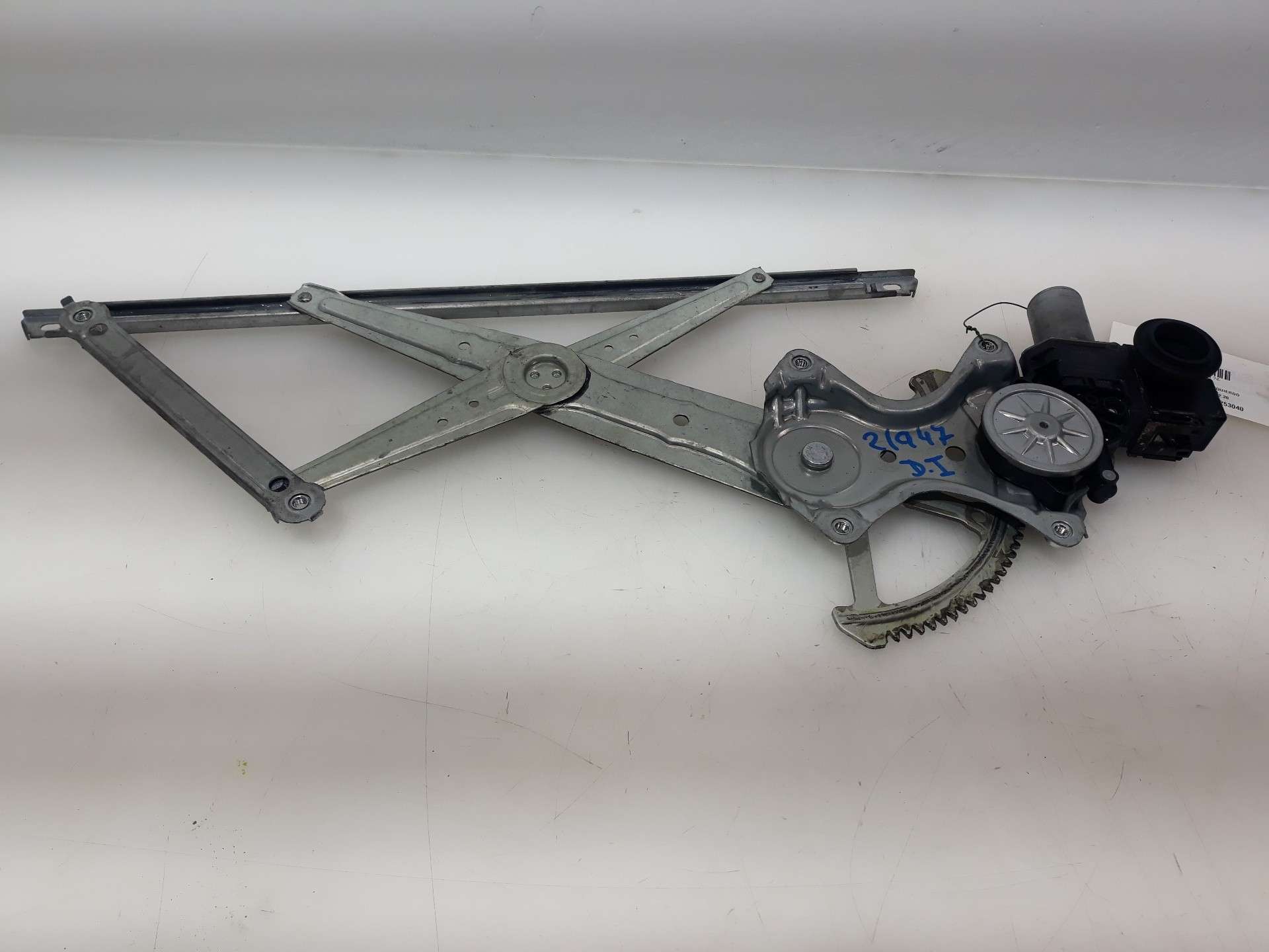 ELEVALUNAS DELANTERO IZQUIERDO LEXUS IS 2013- (6980253040 1502176)