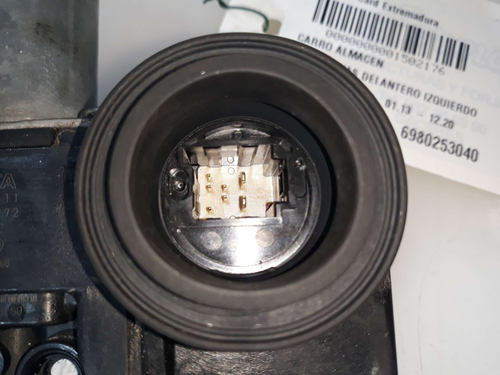 ELEVALUNAS DELANTERO IZQUIERDO LEXUS IS 2013- (6980253040 1502176)