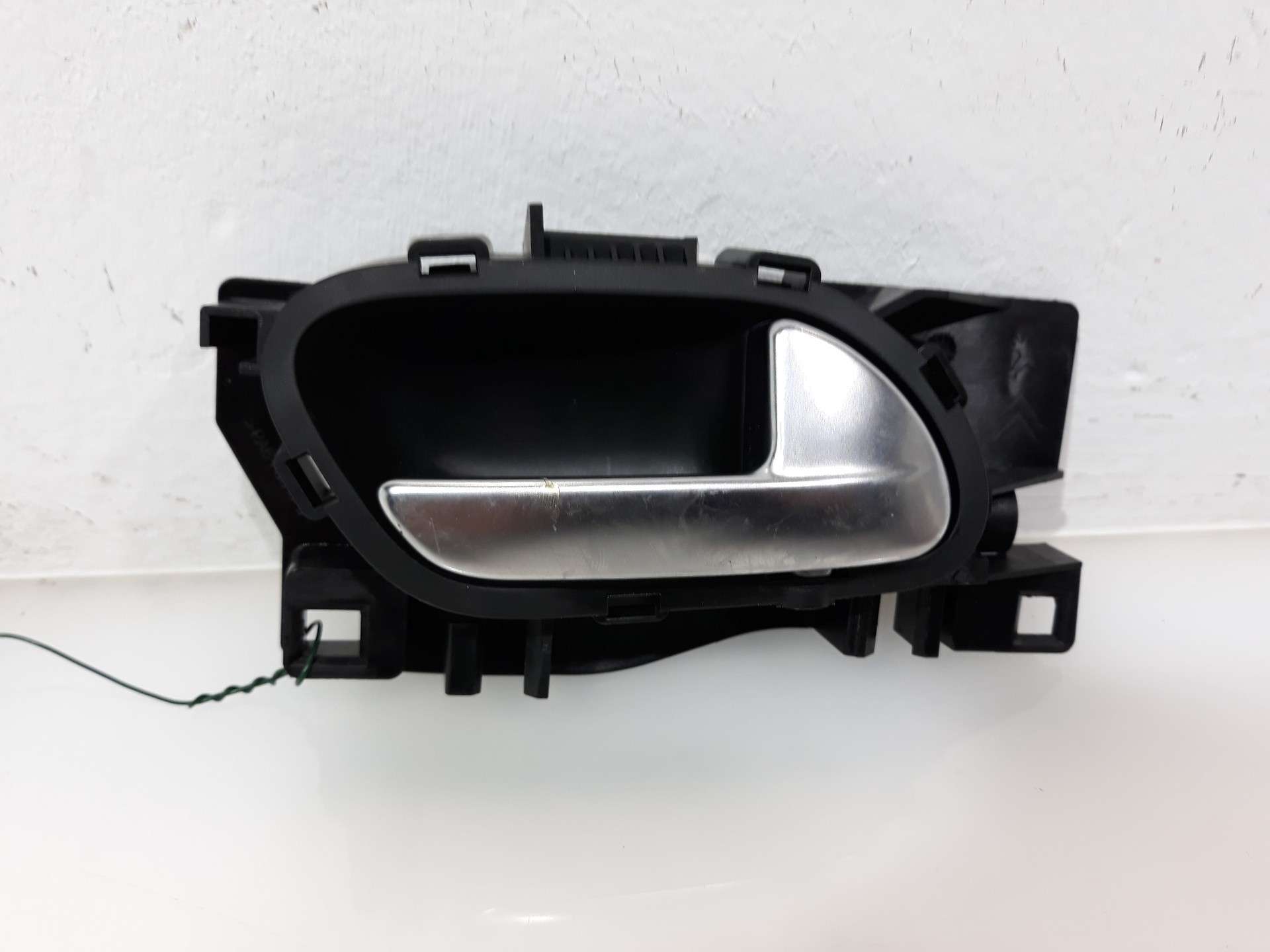 MANETA INTERIOR TRASERA DERECHA PEUGEOT 2008 (--.2013->) 2013-2019 (96555516VV 1396784)