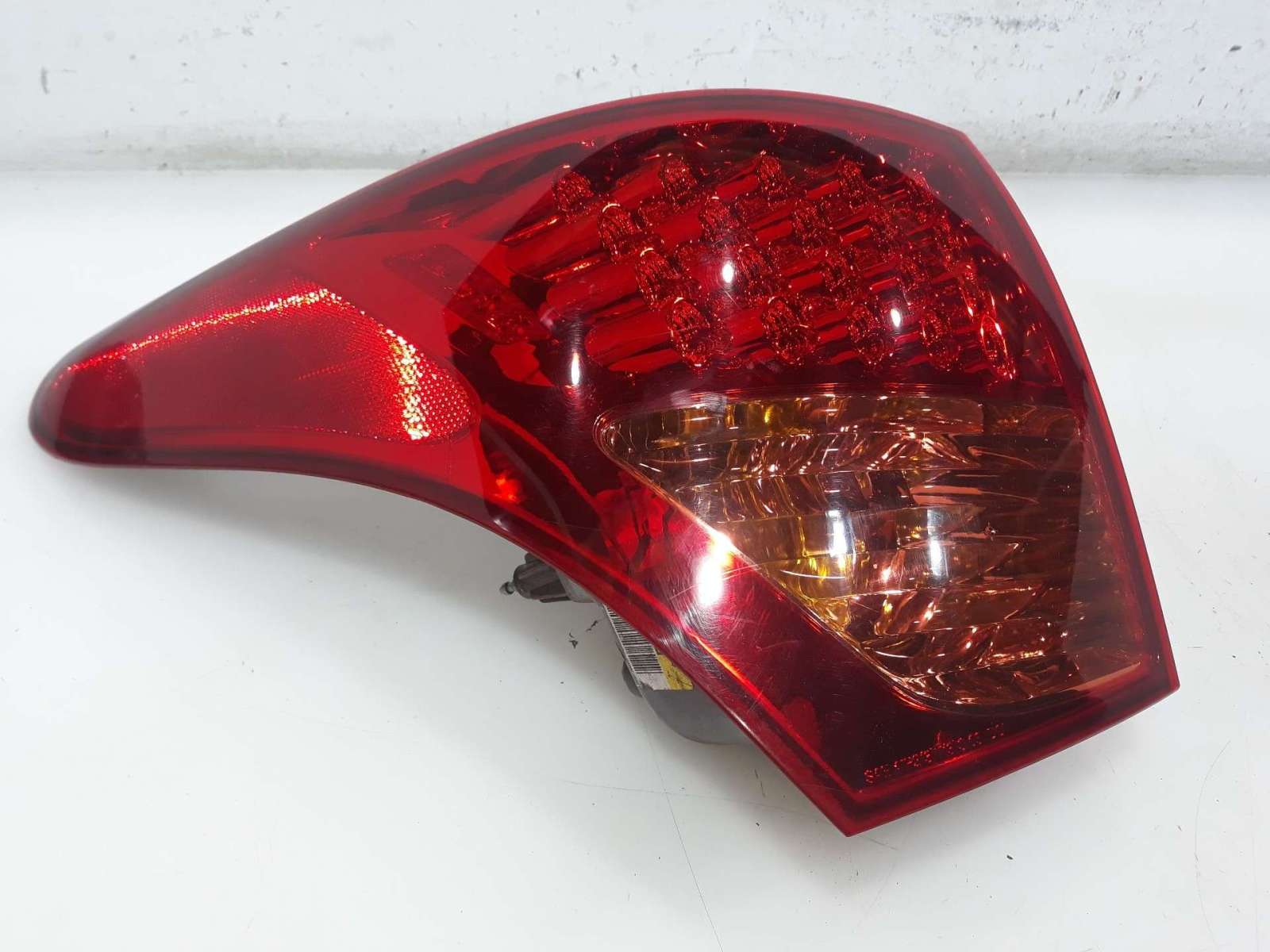 PILOTO TRASERO IZQUIERDO HYUNDAI ix55 2006- (924013J120 1557531)