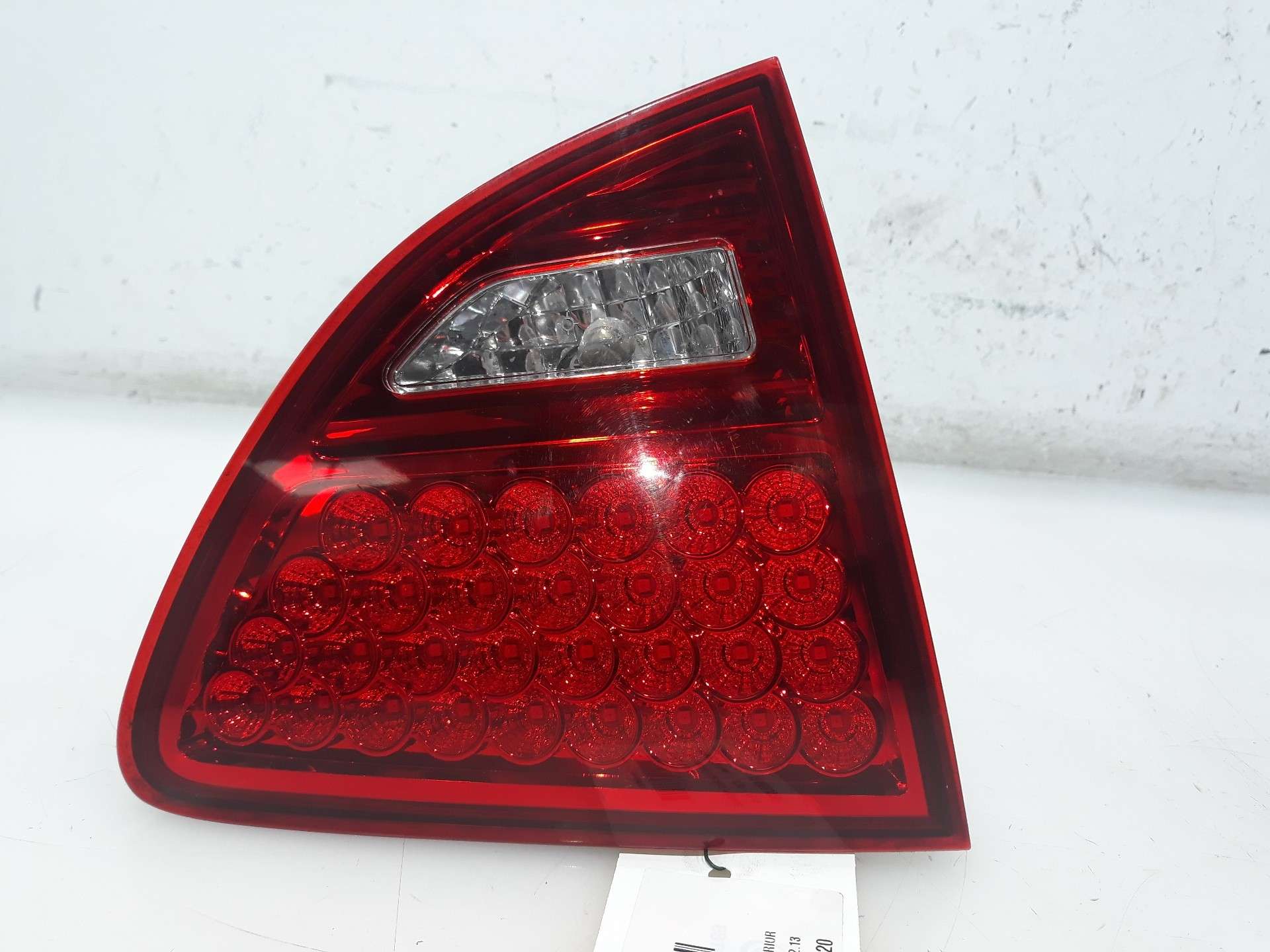 PILOTO TRASERO IZQUIERDO INTERIOR HYUNDAI ix55 2006- (924053J020 1557533)