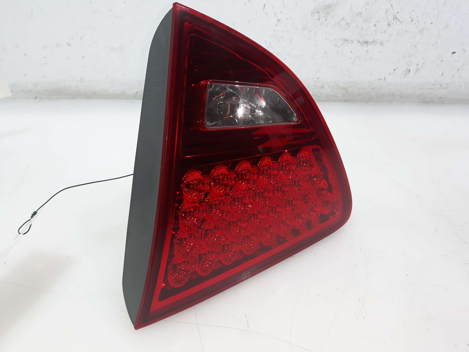 PILOTO TRASERO DERECHO INTERIOR HYUNDAI ix55 2006- (924063J020 1557534)