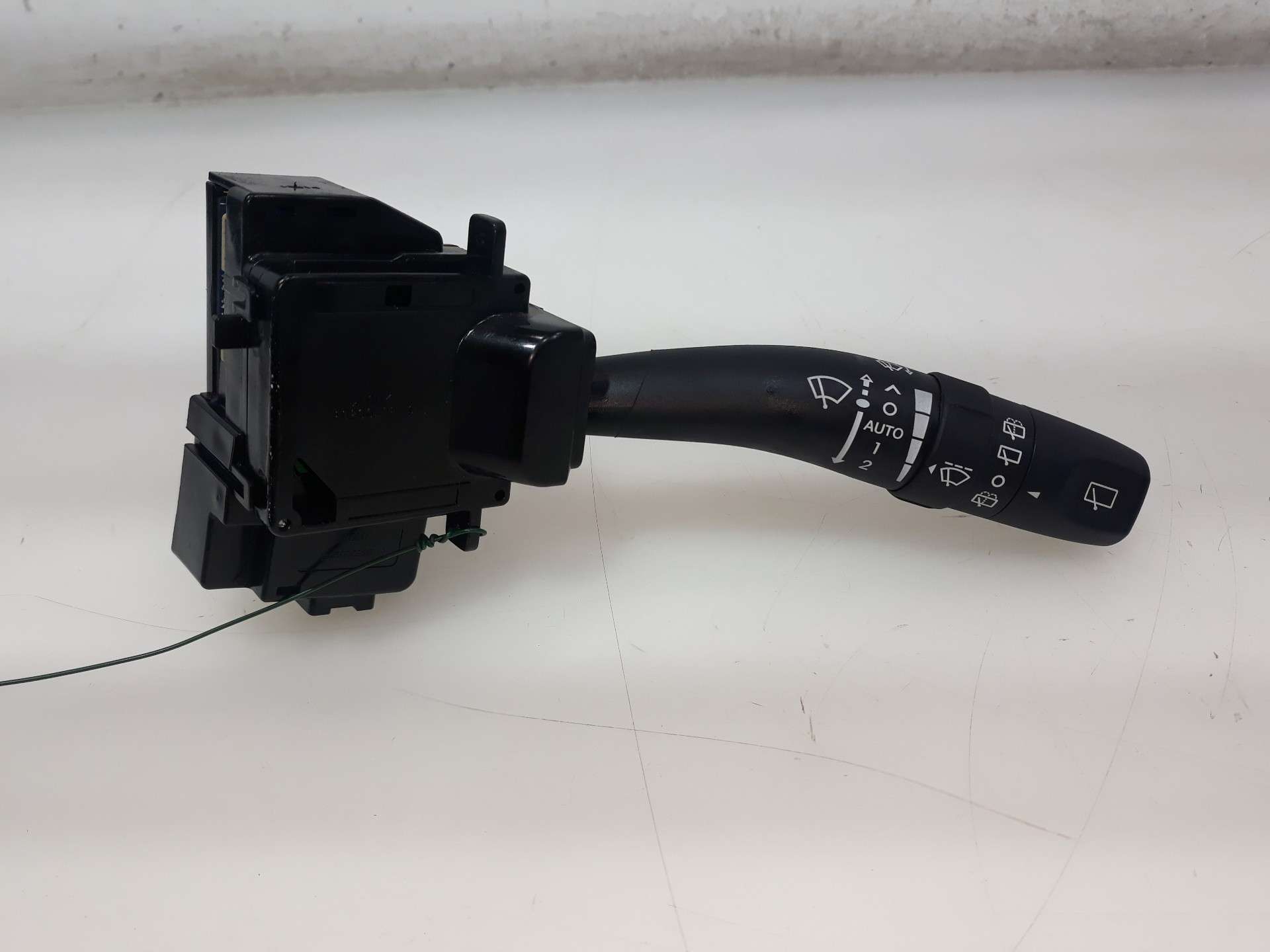 MANDO LIMPIA HYUNDAI ix55 2006- (202005926 1557546)