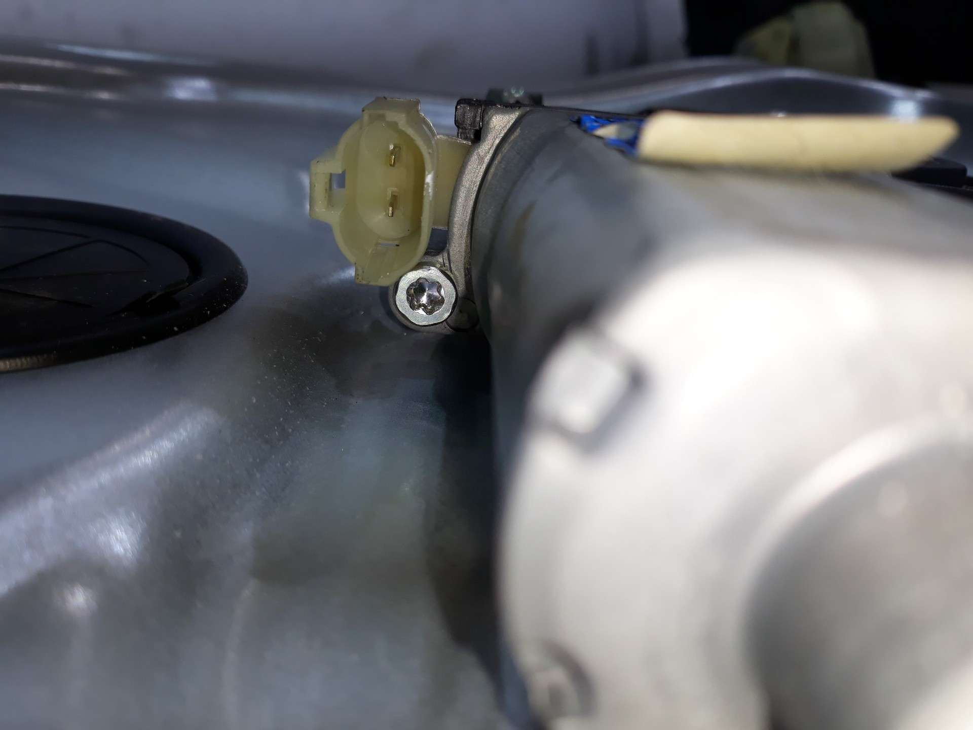 ELEVALUNAS TRASERO DERECHO HYUNDAI ix55 2006- (834023J000 1557561)