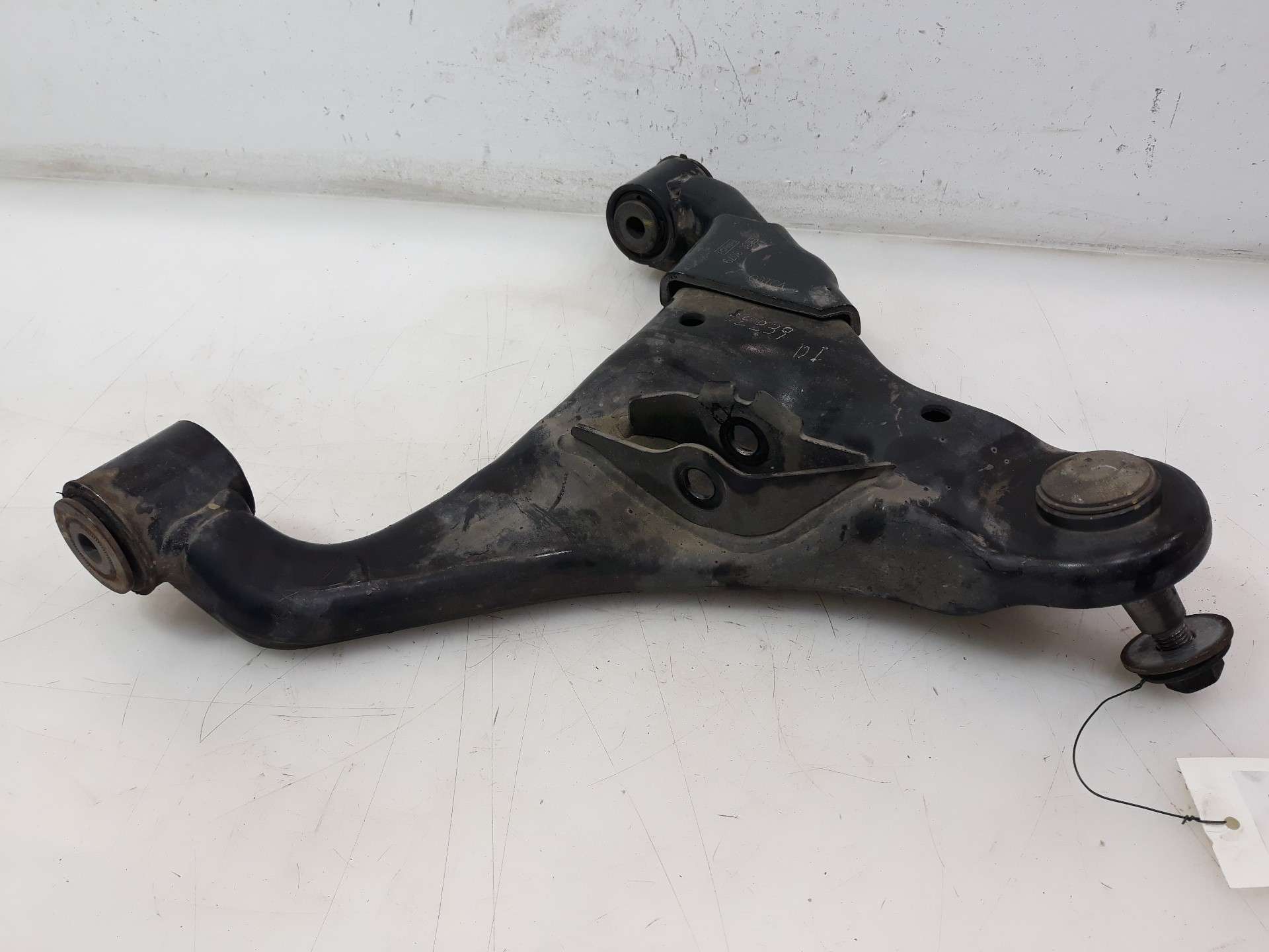 BRAZO SUSPENSION INFERIOR DELANTERO IZQUIERDO FORD RANGER (TKE) 2011- (2237734 1557749)