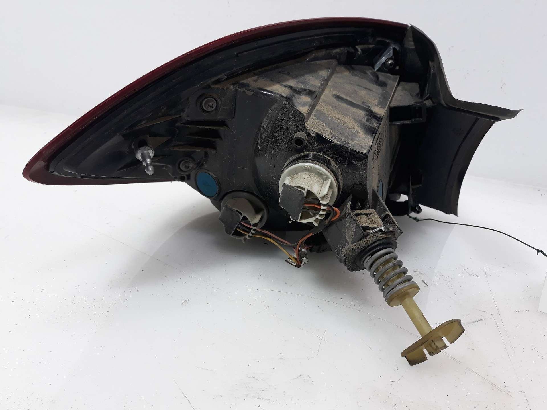 PILOTO TRASERO DERECHO FORD FIESTA (CE1) 2017- (H1BB13404AJ 1503273)