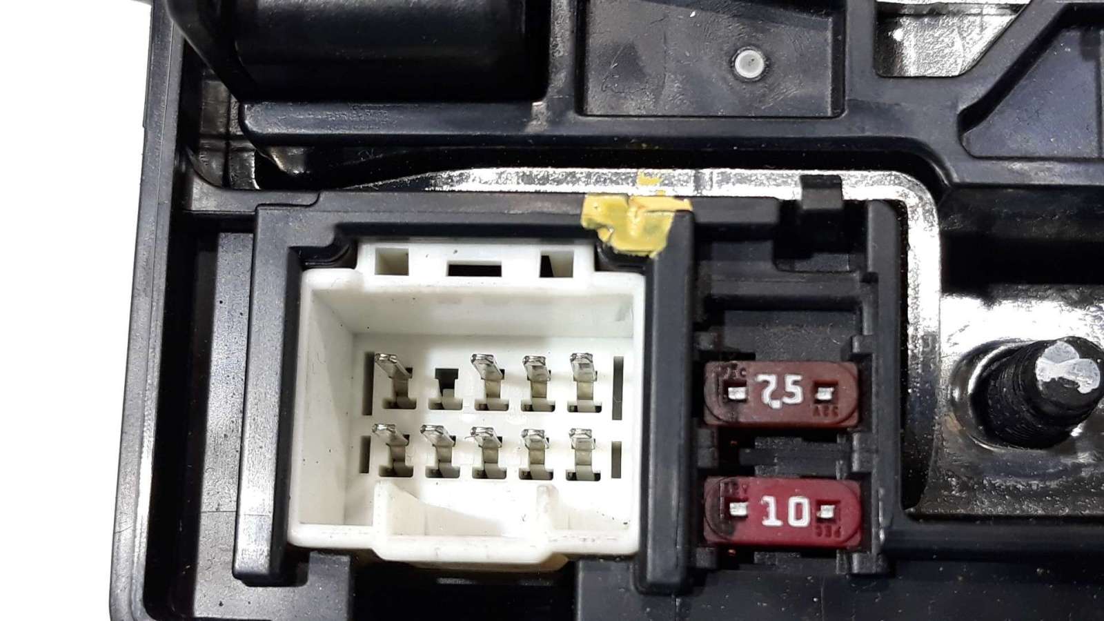 CAJA RELES / FUSIBLES HYUNDAI IONIQ (AE) 2016- (375S3G2100 1613273)