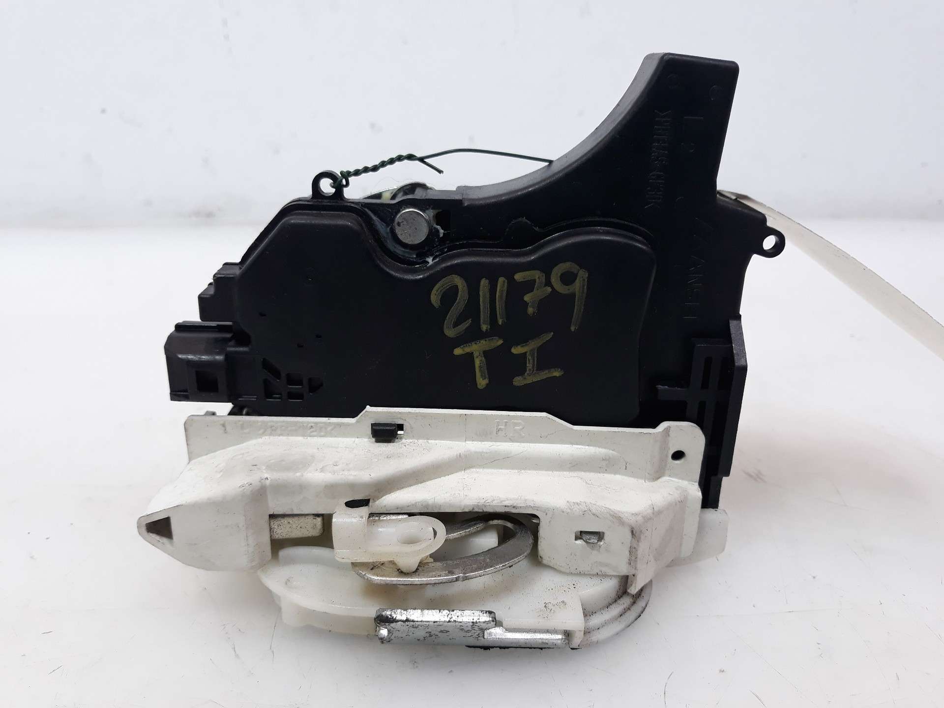 CERRADURA PUERTA TRASERA IZQUIERDA CITROËN C-CROSSER 2007-2012 (9137N0 1401838)