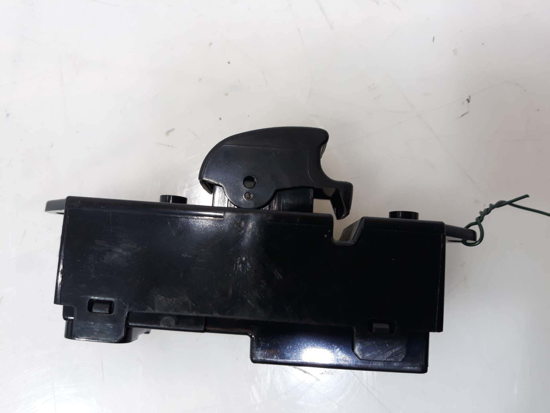 MANDO ELEVALUNAS DELANTERO DERECHO CITROËN C-CROSSER 2007-2012 (6590HX 1401852)