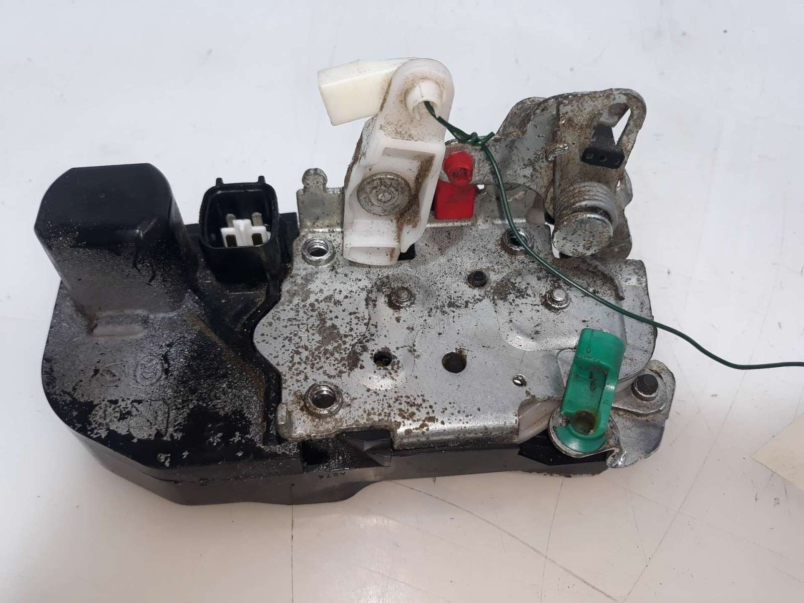 CERRADURA PUERTA TRASERA DERECHA CHRYSLER 300C (LX, LE) 2004- (04575892AB 1558794)