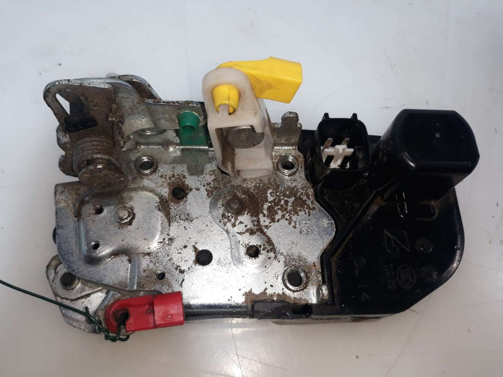 CERRADURA PUERTA TRASERA IZQUIERDA CHRYSLER 300C (LX, LE) 2004- (04575893AB 1558795)