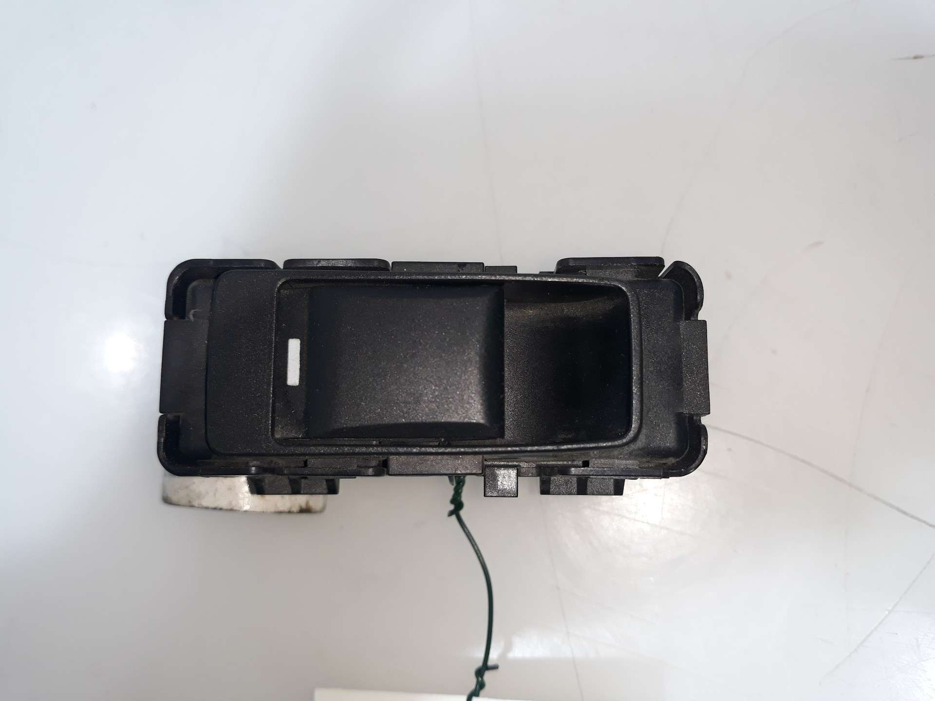 MANDO ELEVALUNAS TRASERO DERECHO CHRYSLER 300C (LX, LE) 2004- (04602787AA 1558811)