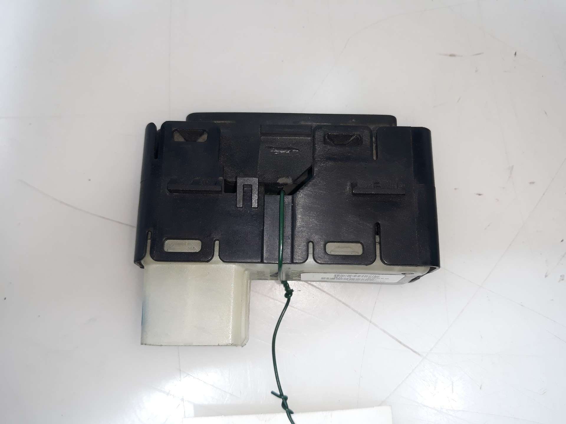 MANDO ELEVALUNAS TRASERO DERECHO CHRYSLER 300C (LX, LE) 2004- (04602787AA 1558811)