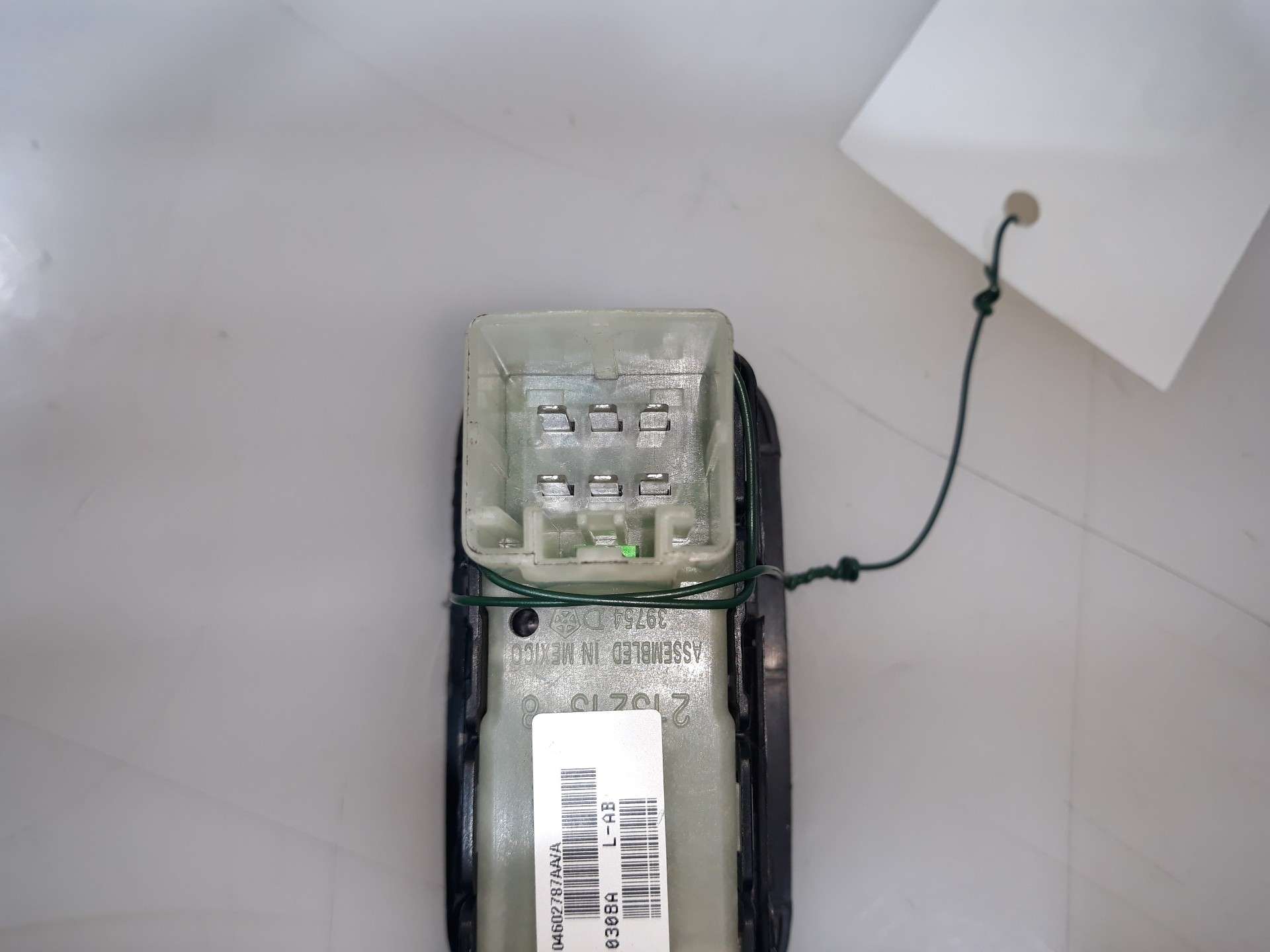 MANDO ELEVALUNAS TRASERO IZQUIERDO CHRYSLER 300C (LX, LE) 2004- (04602787AA 1558812)