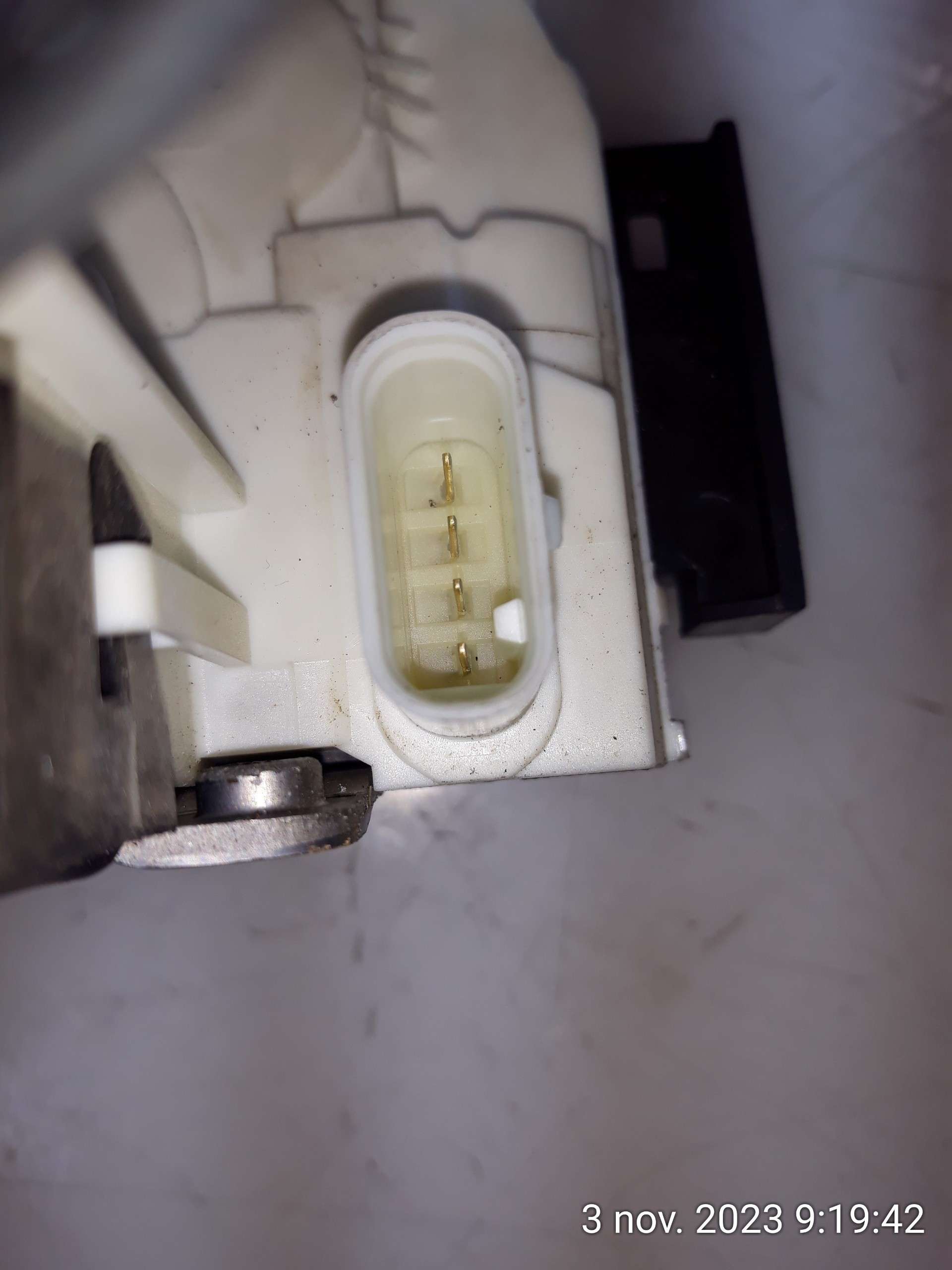 CERRADURA PUERTA DELANTERA DERECHA MERCEDES-BENZ CLASE GLA (X156) 2013- (A1667200435 1559445)