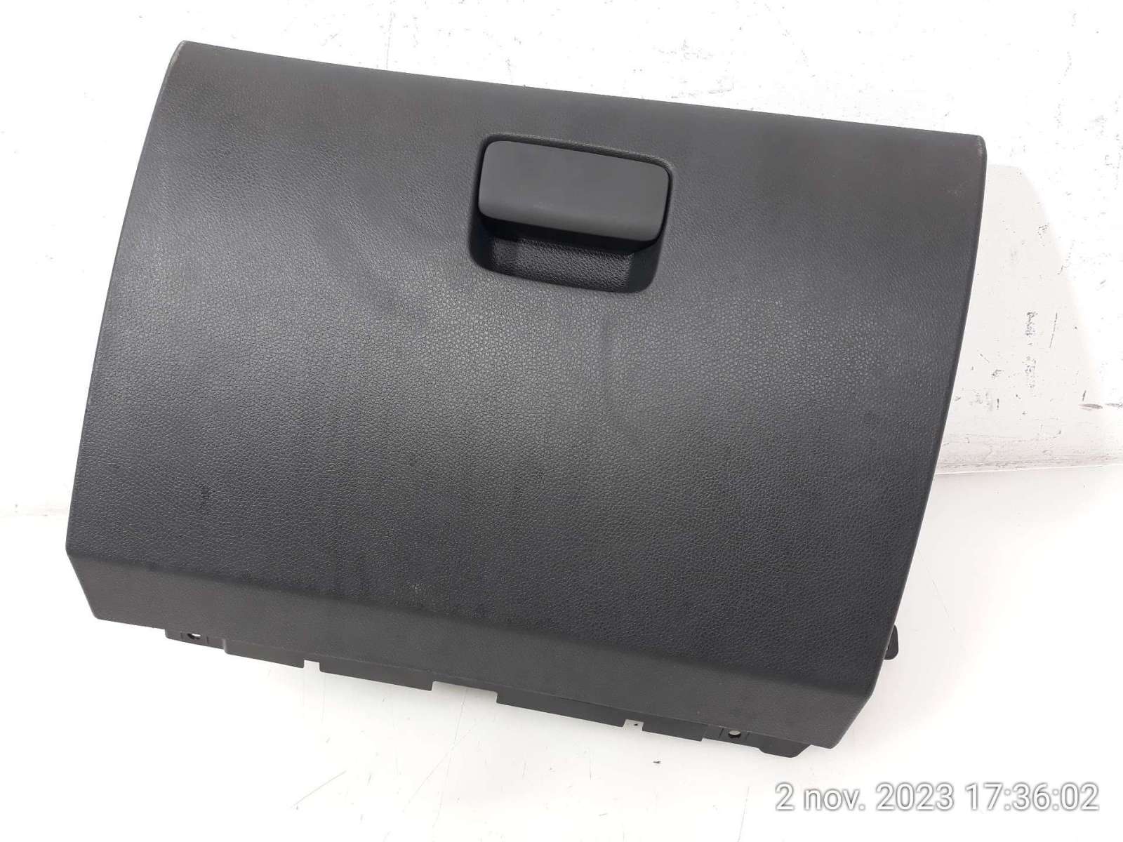 GUANTERA MERCEDES-BENZ CLASE GLA (X156) 2013- (17668086009H68 1559456)