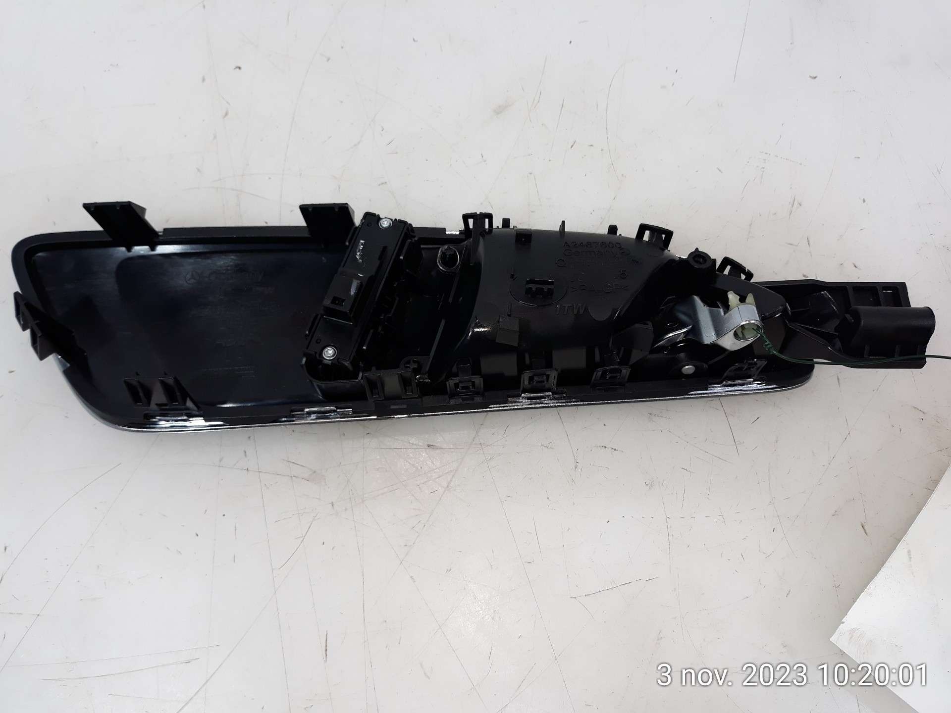 MANETA INTERIOR DELANTERA IZQUIERDA MERCEDES-BENZ CLASE GLA (X156) 2013- (A2467600561 1559474)