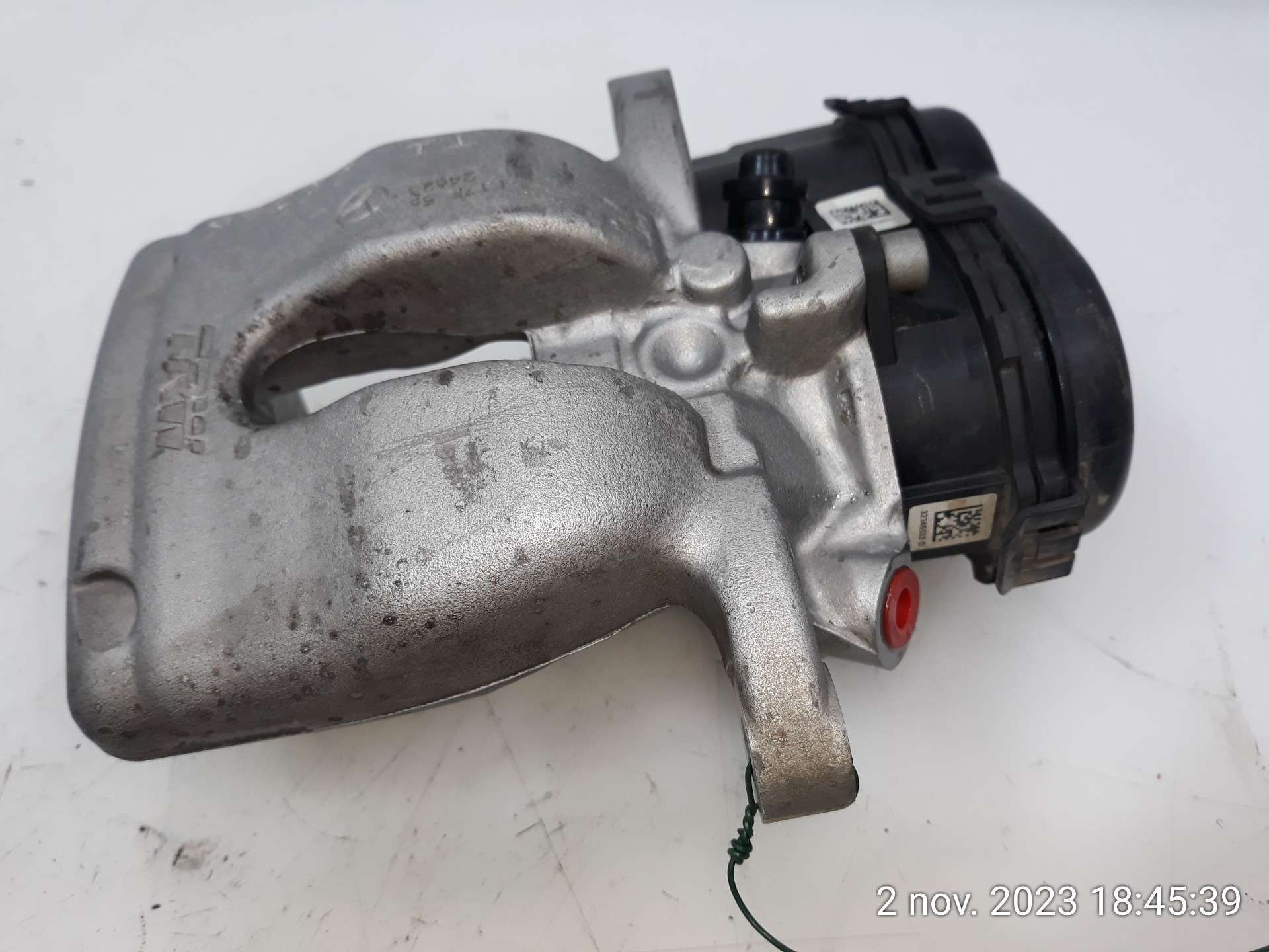 PINZA FRENO TRASERA IZQUIERDA MERCEDES-BENZ CLASE GLA (X156) 2013- (A2464232398L 1559490)