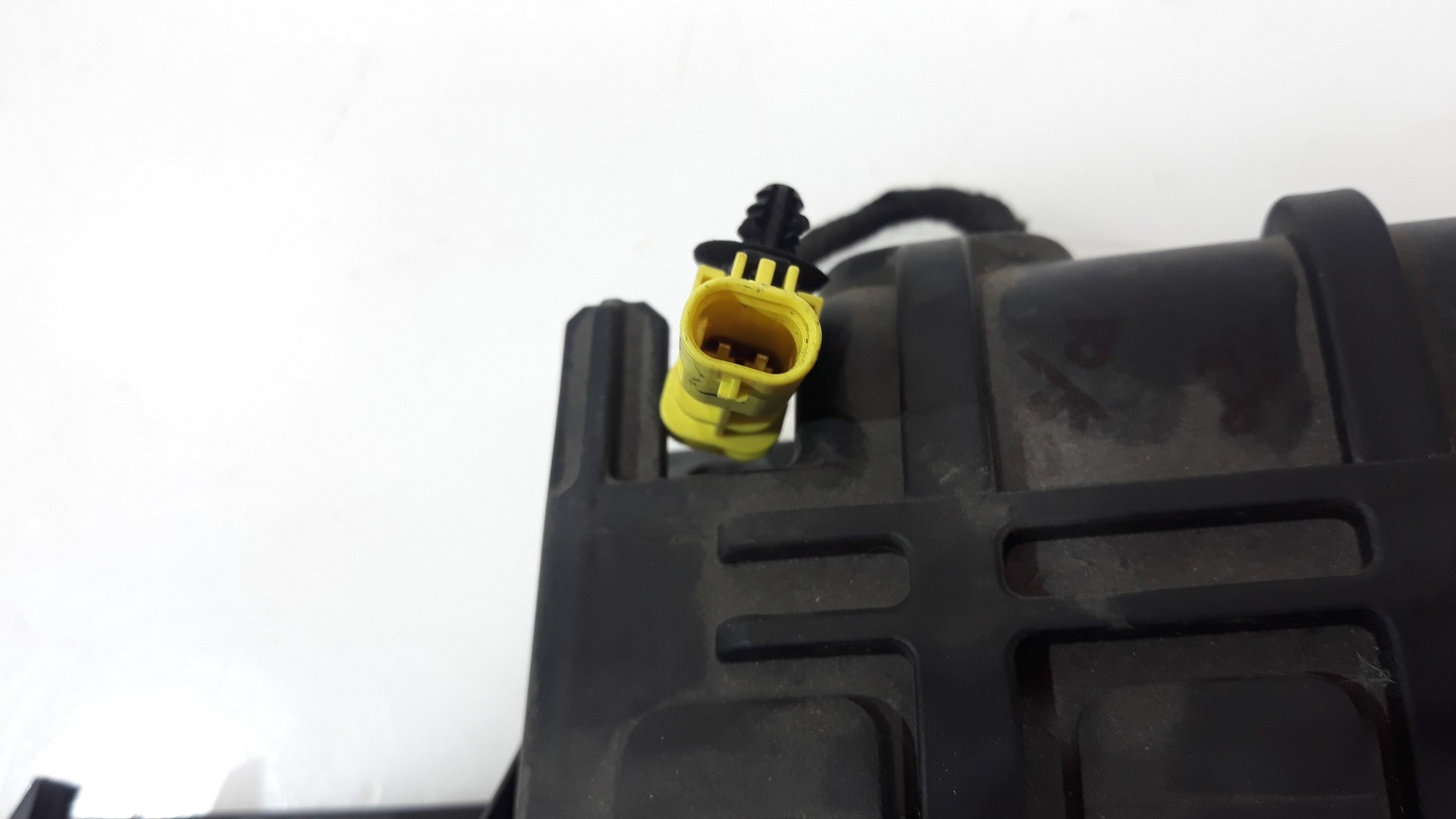 AIR BAG DE RODILLA IZQUIERDO OPEL AMPERA 2011-2015 (22821936 1615232)