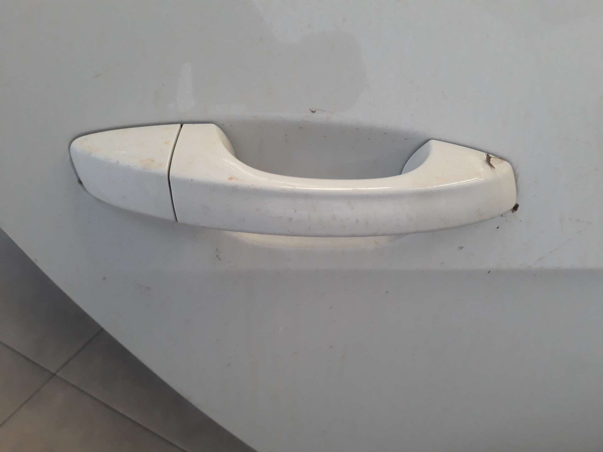 MANETA EXTERIOR TRASERA DERECHA VOLKSWAGEN GOLF VII VARIANT (BV5) 2016- (5G0837206NGRU 1414248)