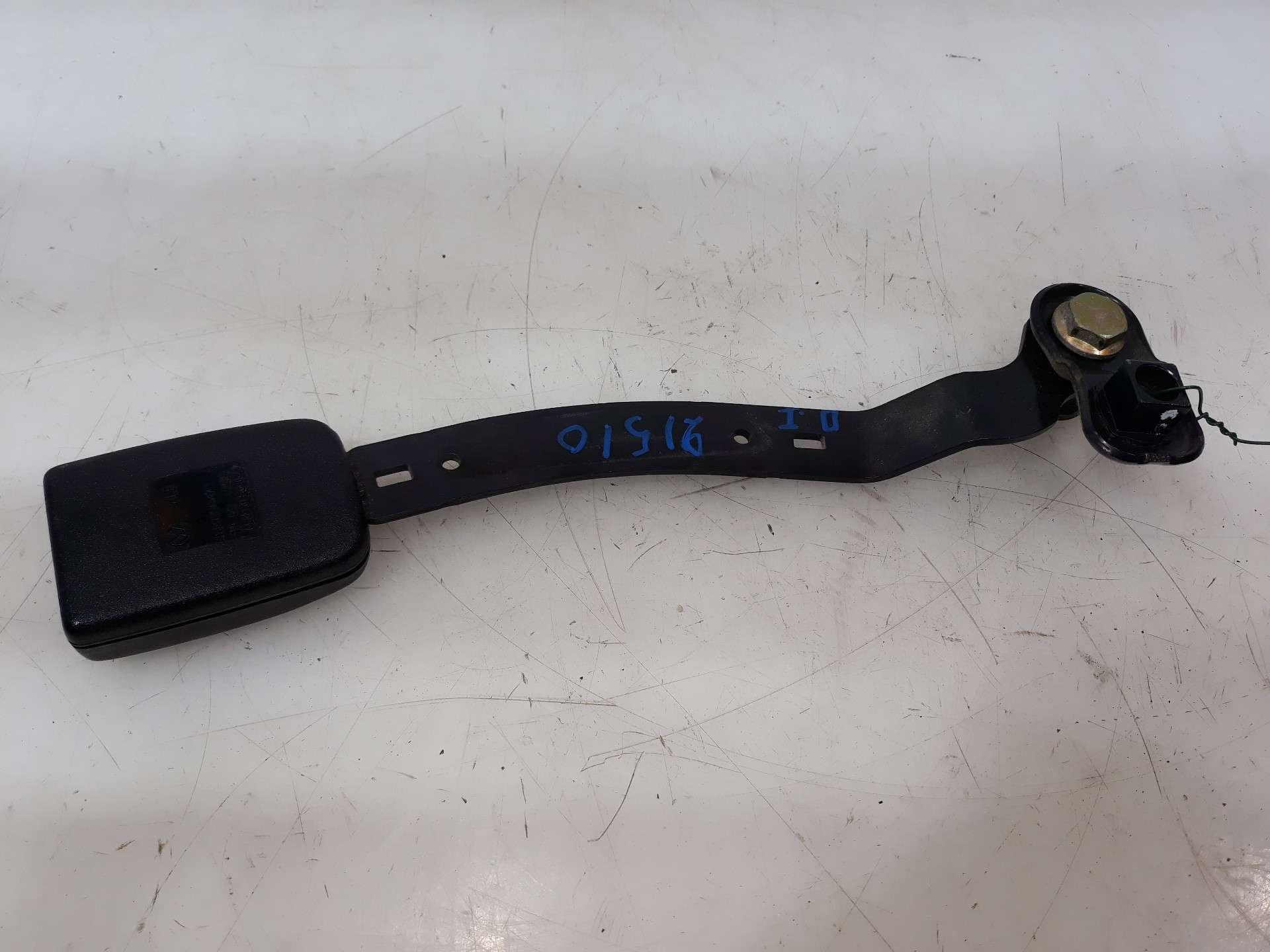 ENGANCHE CINTURON DELANTERO IZQUIERDO VOLKSWAGEN GOLF IV BERLINA (1J1) 1997-2003 (1J4858471 1424303)