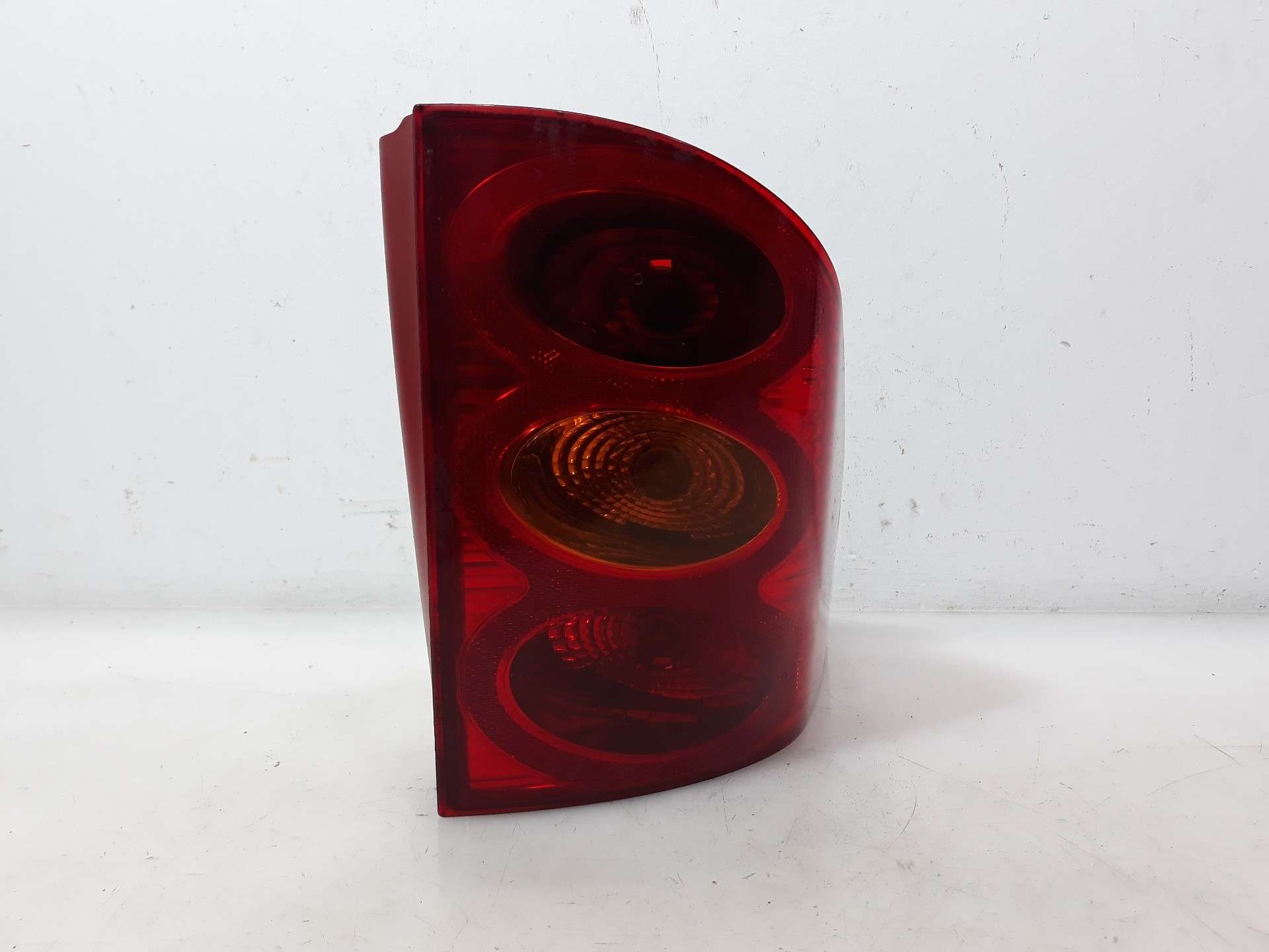 PILOTO TRASERO IZQUIERDO PEUGEOT 1007 2005-2010 (6350V5 1425468)