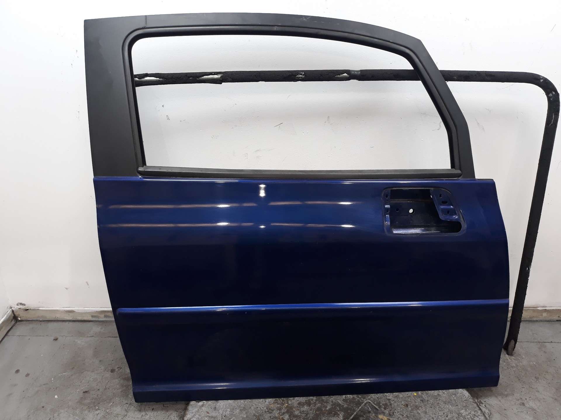 PUERTA DELANTERA DERECHA PEUGEOT 1007 2005-2010 (9004V9 1425475)