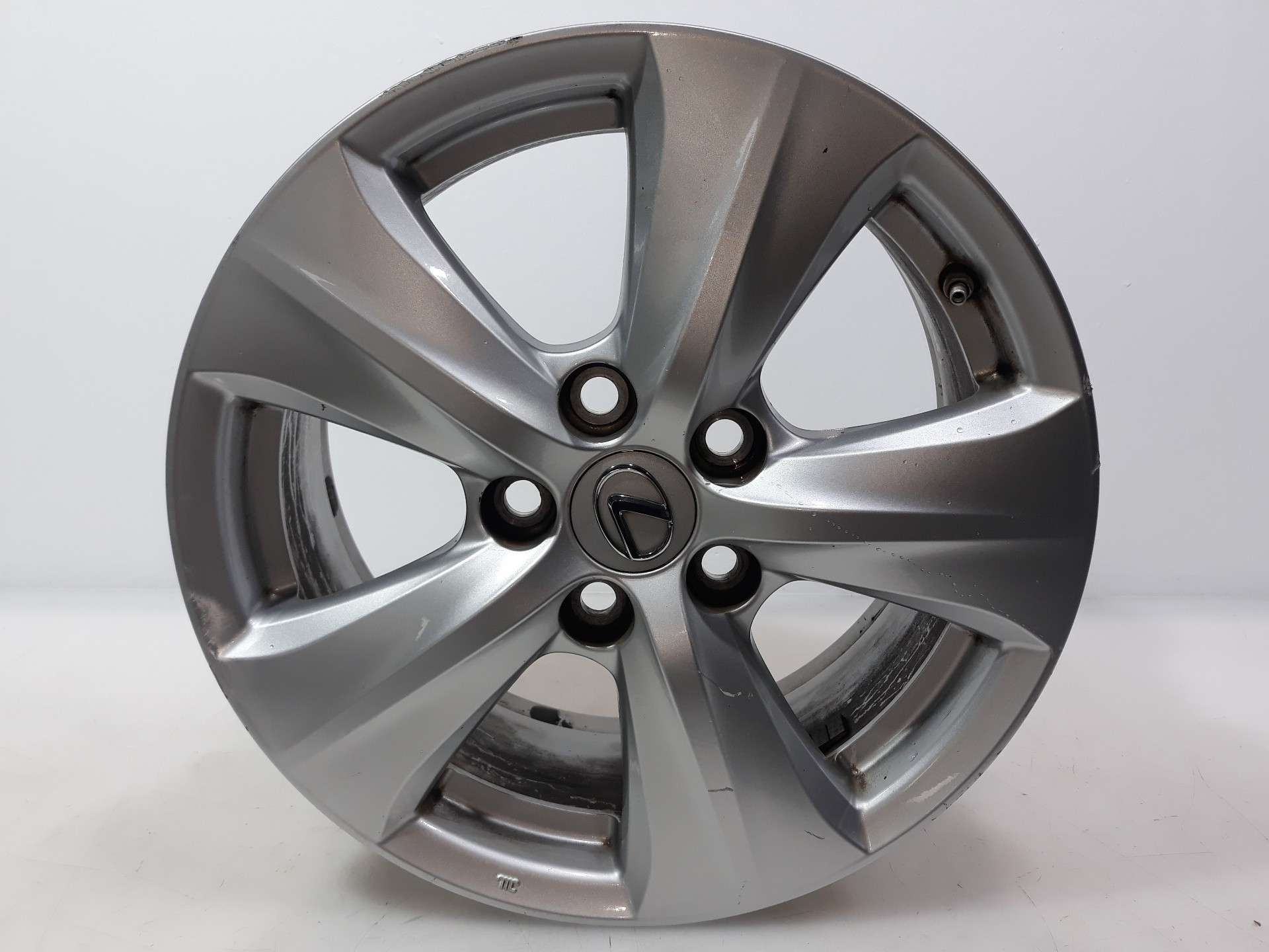 LLANTA LEXUS IS 2013- (4261153410 1508041)