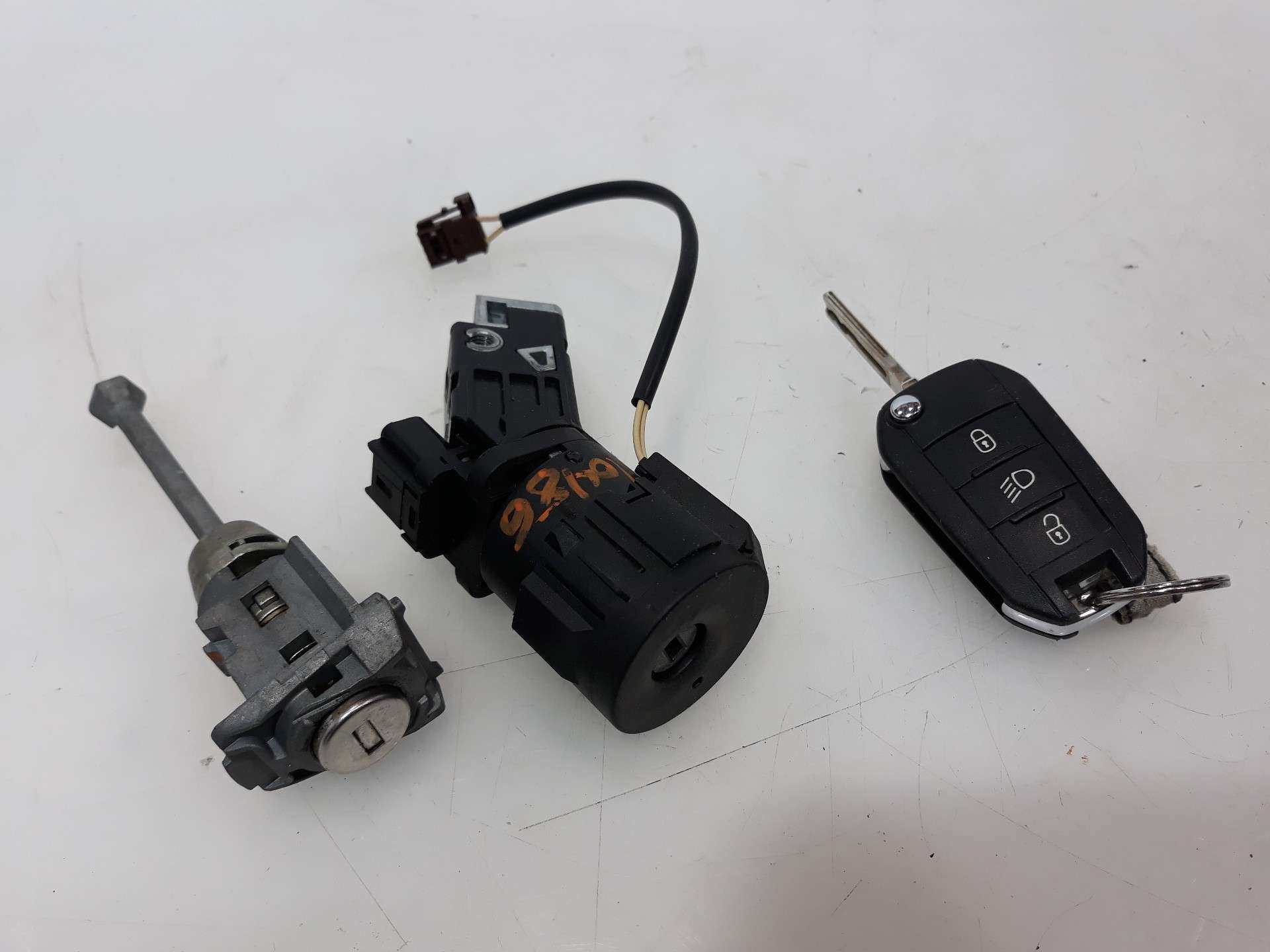 JUEGO BOMBINES PEUGEOT 208 2012-2019 (96454600 1432704)