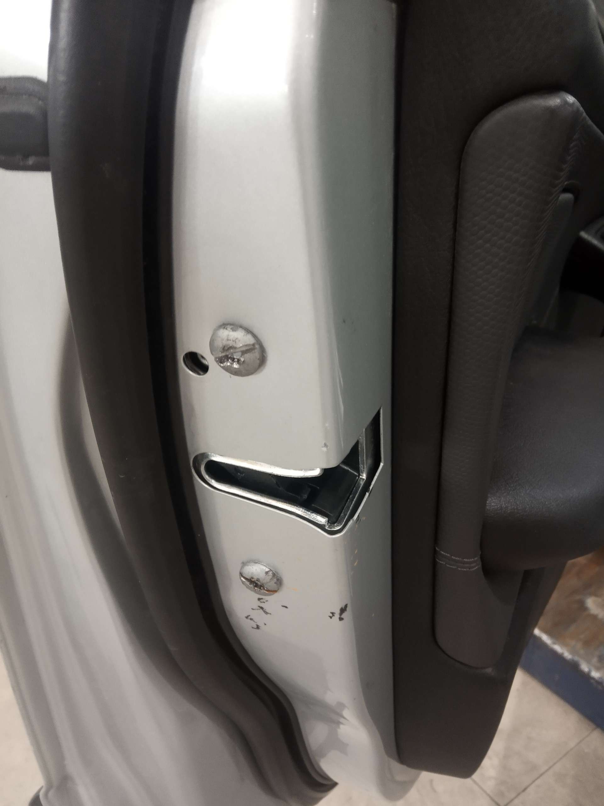 CERRADURA PUERTA DELANTERA IZQUIERDA BMW SERIE 3 TOURING (E46) 1999-2006 (51217011241 1661059)