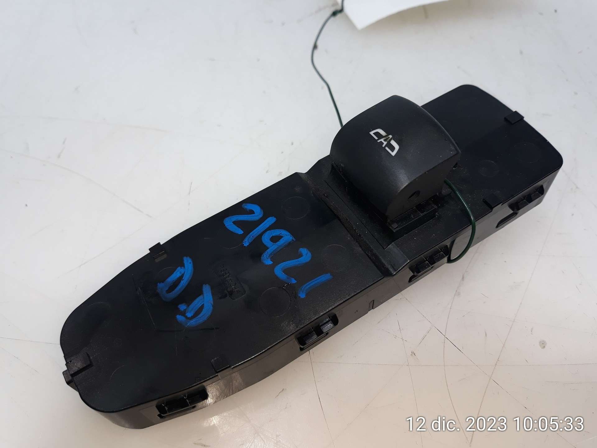 MANDO ELEVALUNAS DELANTERO DERECHO OPEL INSIGNIA GRAND SPORT 2017- (23333505 1565801)