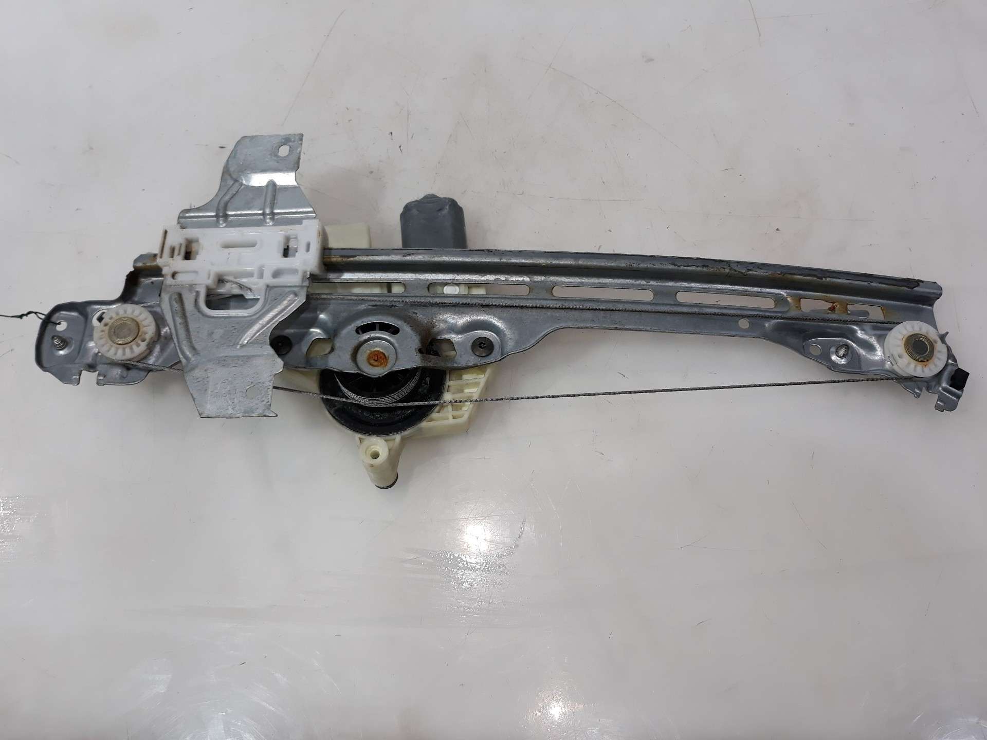 ELEVALUNAS TRASERO DERECHO PEUGEOT 308 2013- (9826080380 1439602)