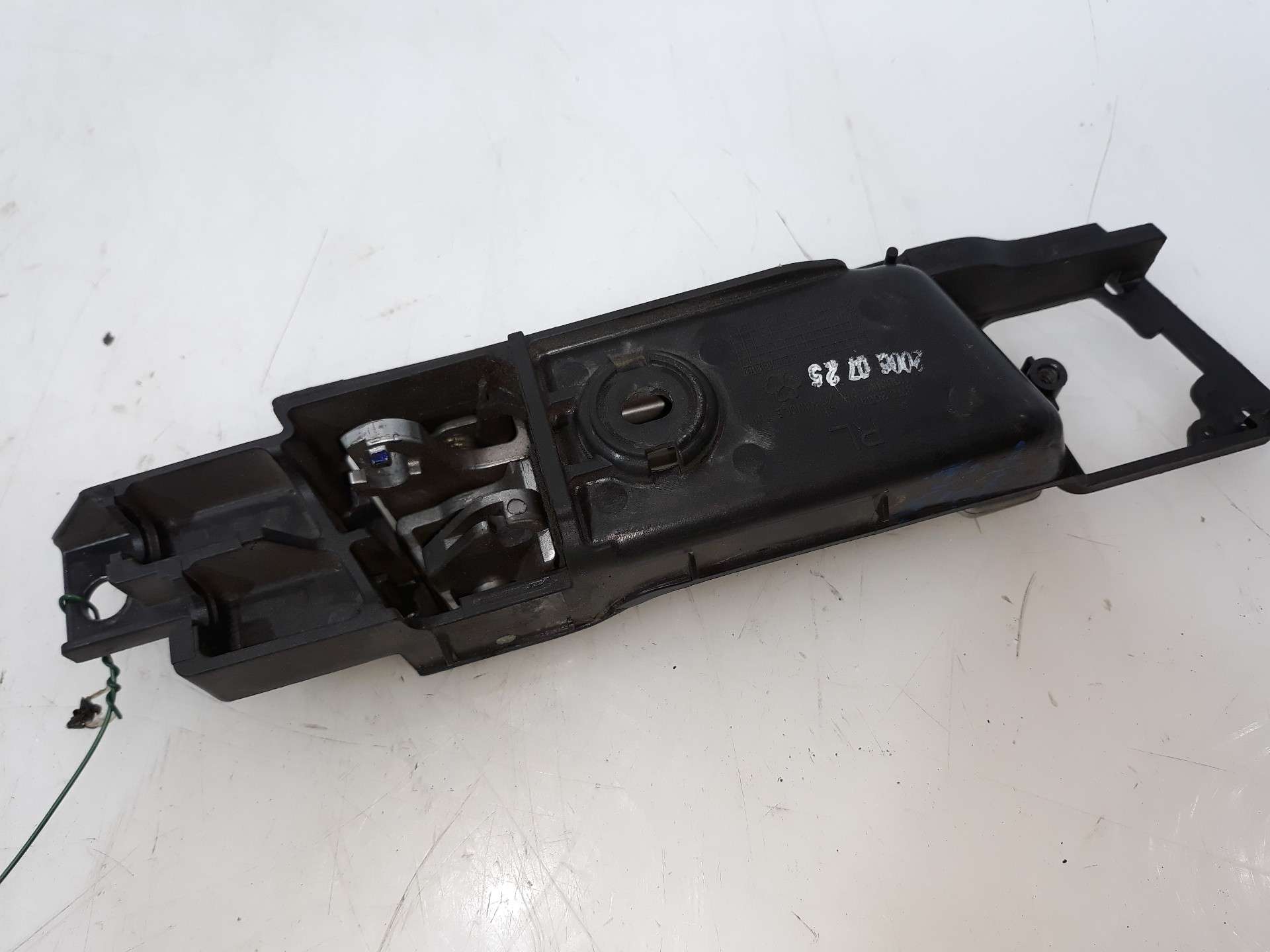 MANETA INTERIOR TRASERA IZQUIERDA CHEVROLET CAPTIVA 2006-2016 (96859969 1510079)