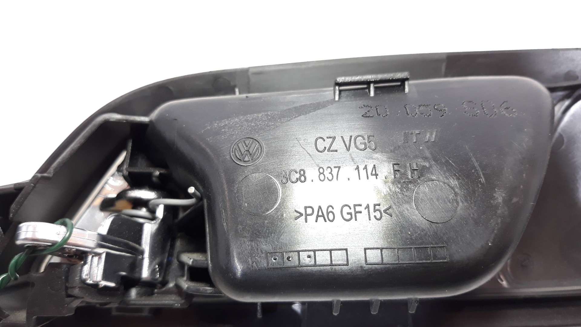 MANETA INTERIOR TRASERA DERECHA VOLKSWAGEN CC (358) 2011-2016 (3C8837114FVAL 1618951)