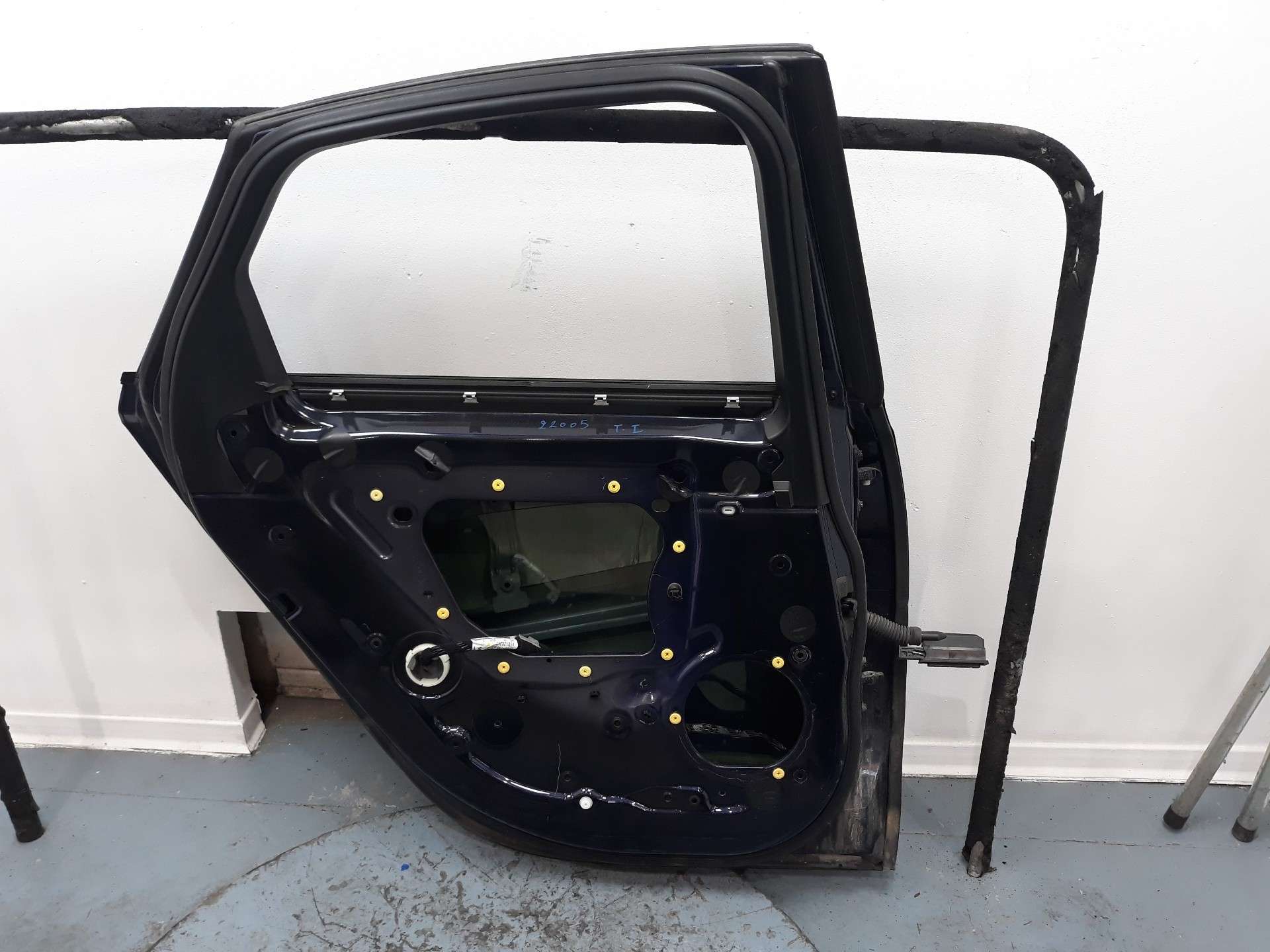 PUERTA TRASERA IZQUIERDA JAGUAR XF II (X260) 2015- (XF 300 SPORT 1510454)