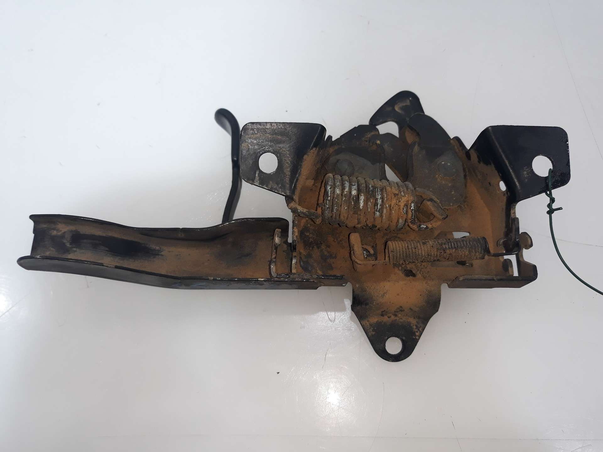 CERRADURA CAPO SSANGYONG KYRON 2005-2011 (7111009003 1567131)