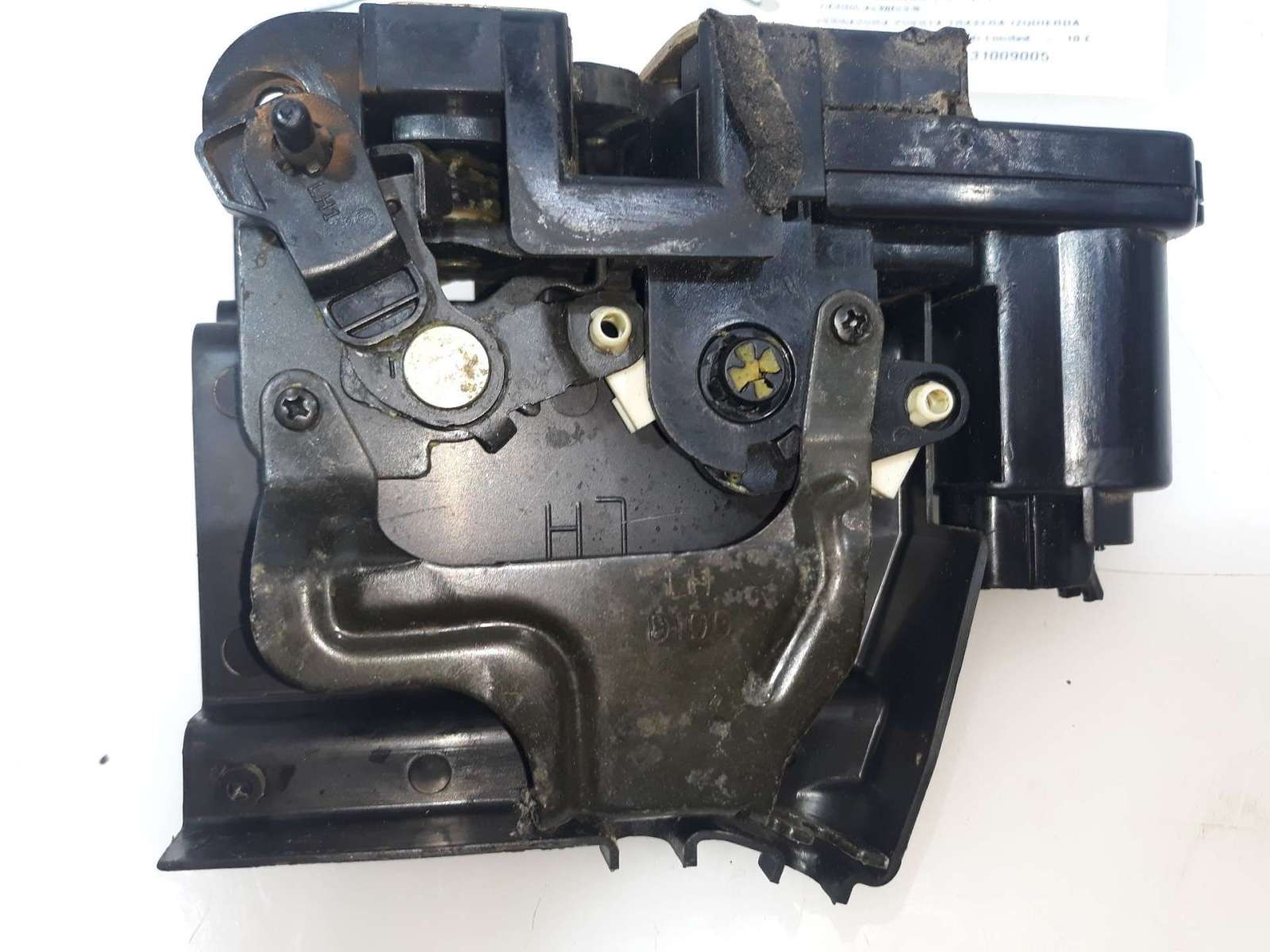 CERRADURA PUERTA TRASERA IZQUIERDA SSANGYONG KYRON 2005-2011 (7131009005 1567136)