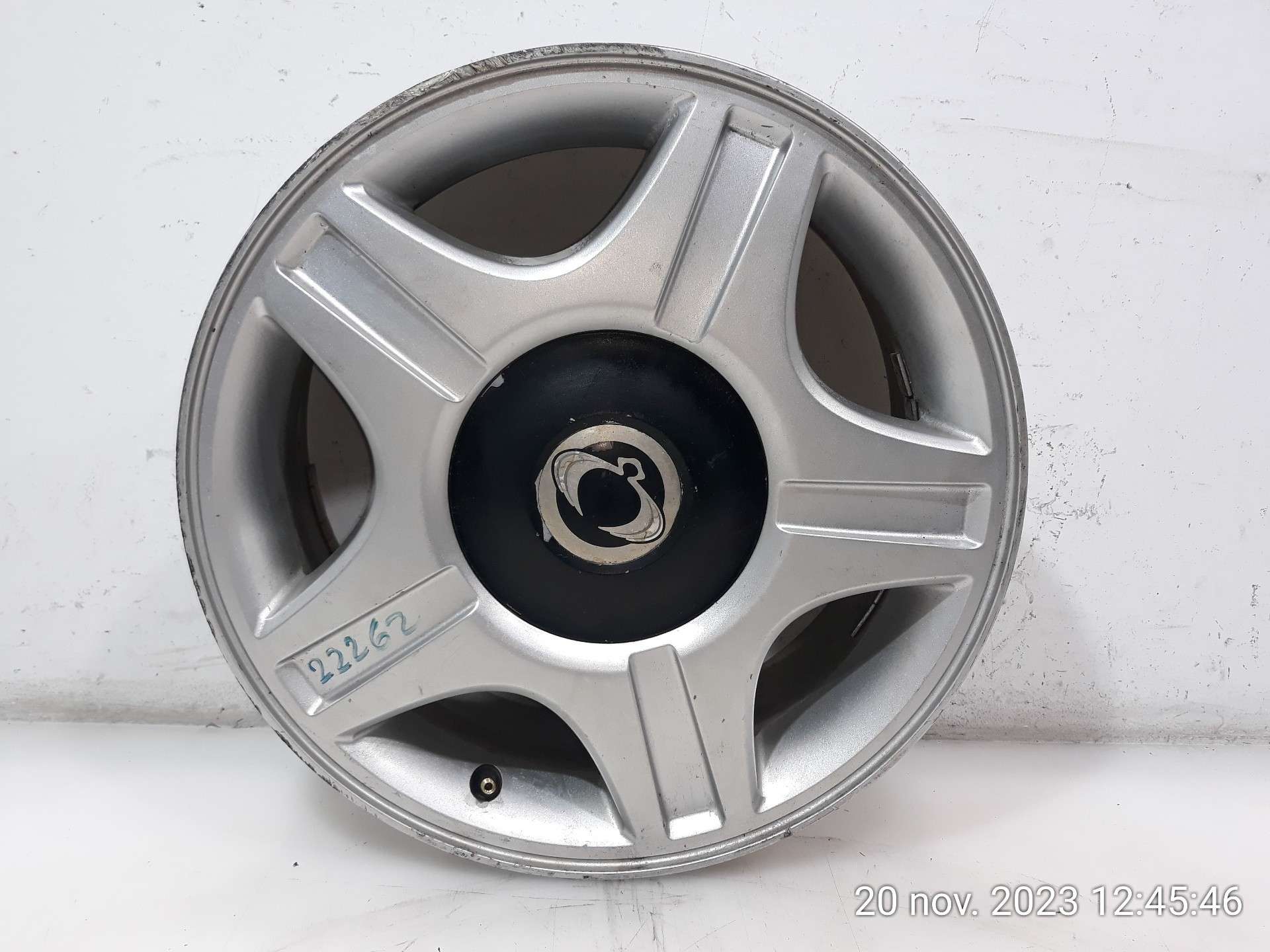 LLANTA SSANGYONG KYRON 2005-2011 (4173009330 1567147)