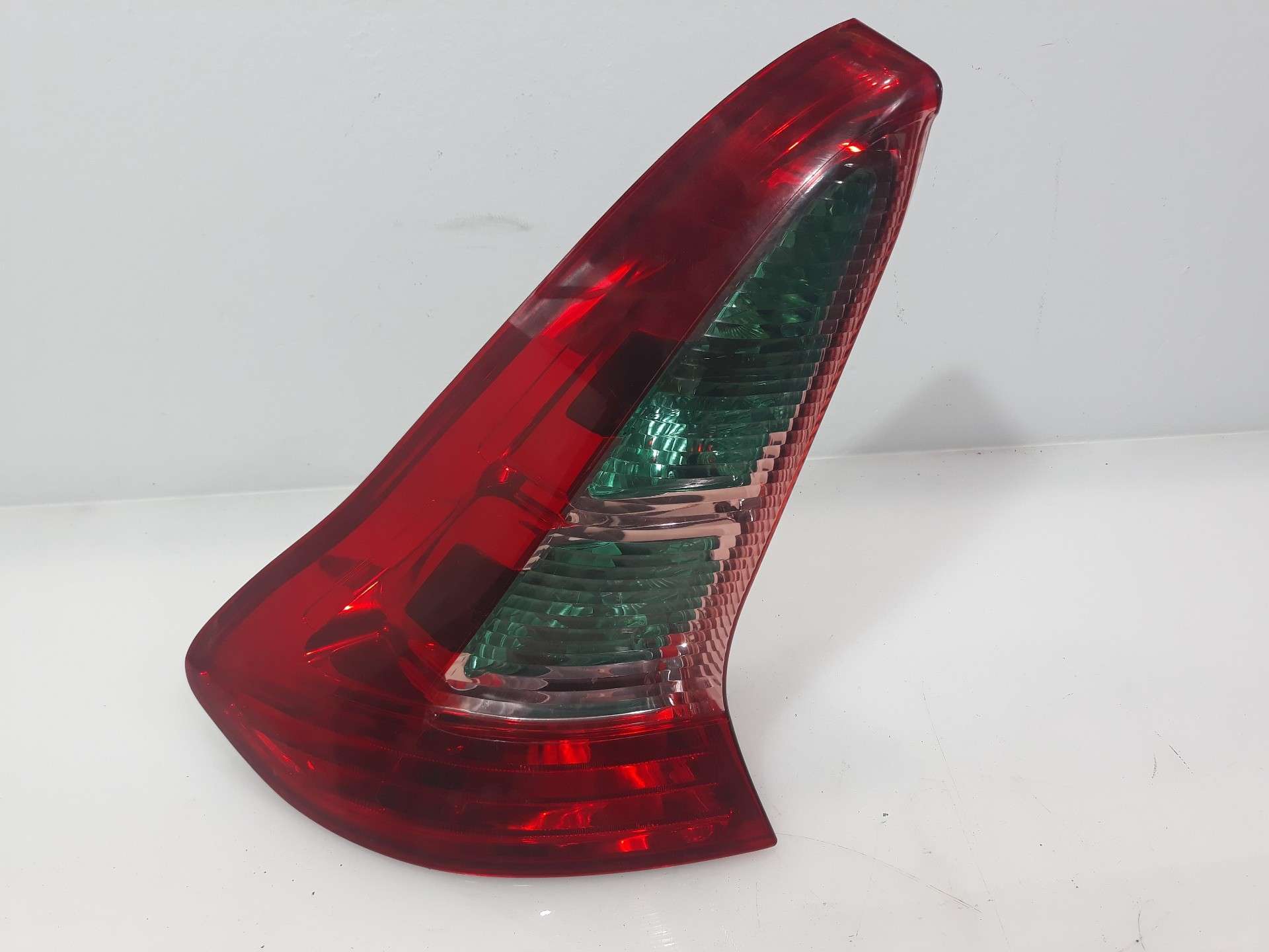 PILOTO TRASERO IZQUIERDO CITROËN C4 Coupé (LA_) 2004-2013 (9646801777 1511362)