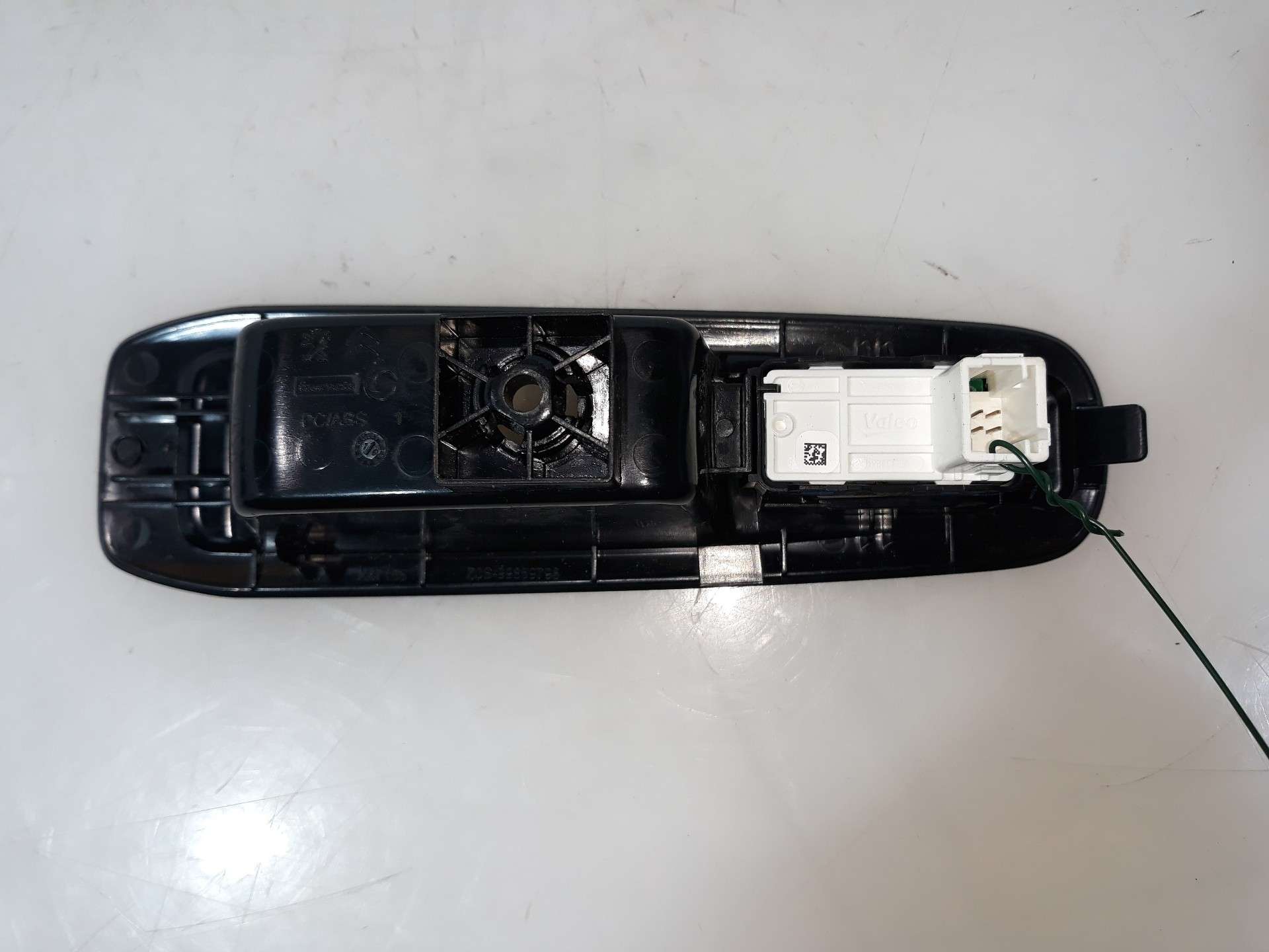 MANDO ELEVALUNAS TRASERO DERECHO PEUGEOT 308 2013- (96762292ZD 1449795)