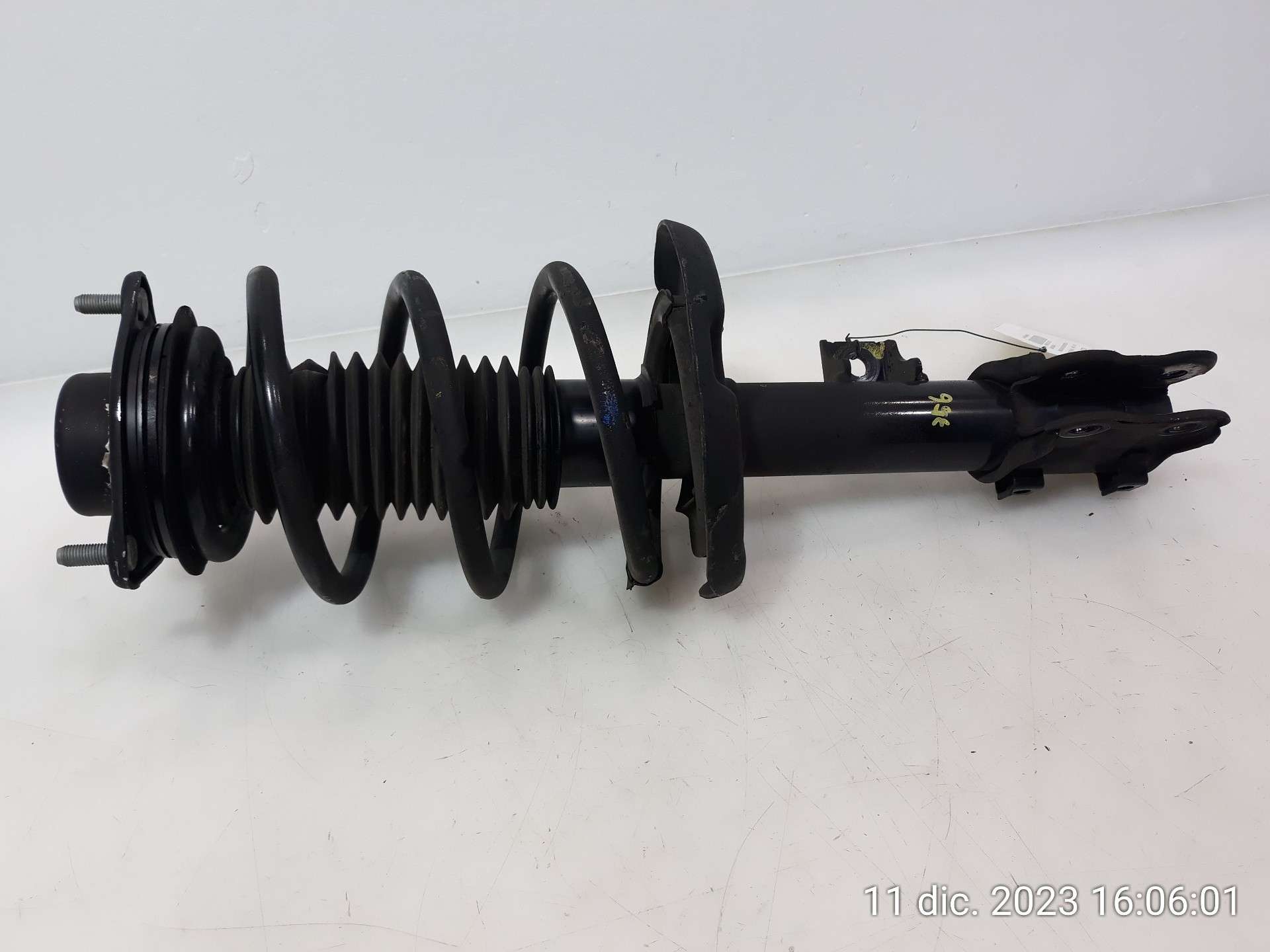 AMORTIGUADOR DELANTERO DERECHO HYUNDAI i40 I (VF) 2012-2019 (546613Z330 1568032)